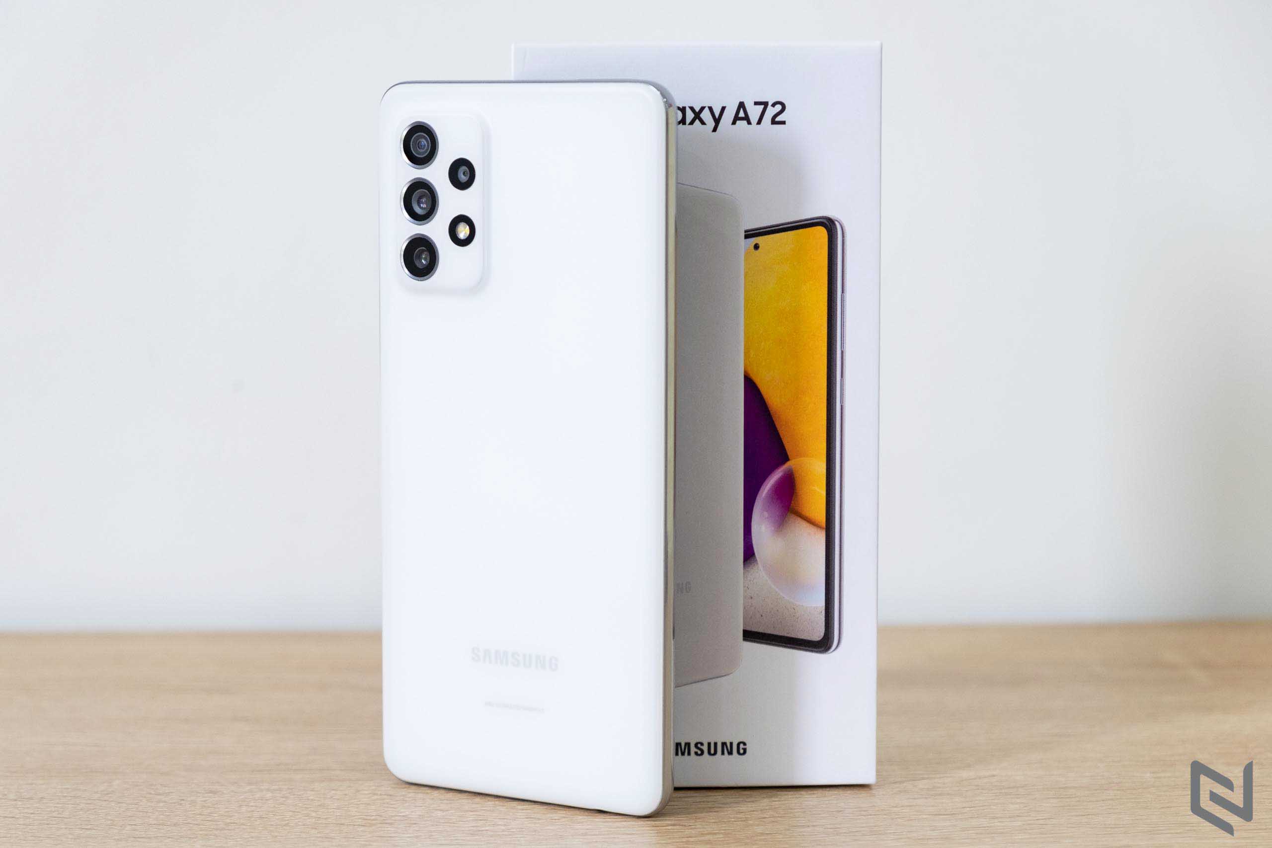 Mở hộp Samsung Galaxy A72: Rất đẹp, 4 camera với đa dạng chế độ chụp