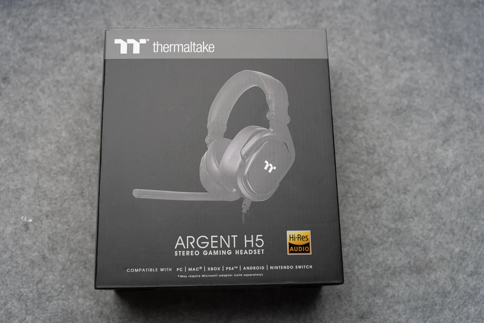 Trên tay nhanh bộ gaming gear Argent Series đến từ Thermaltake