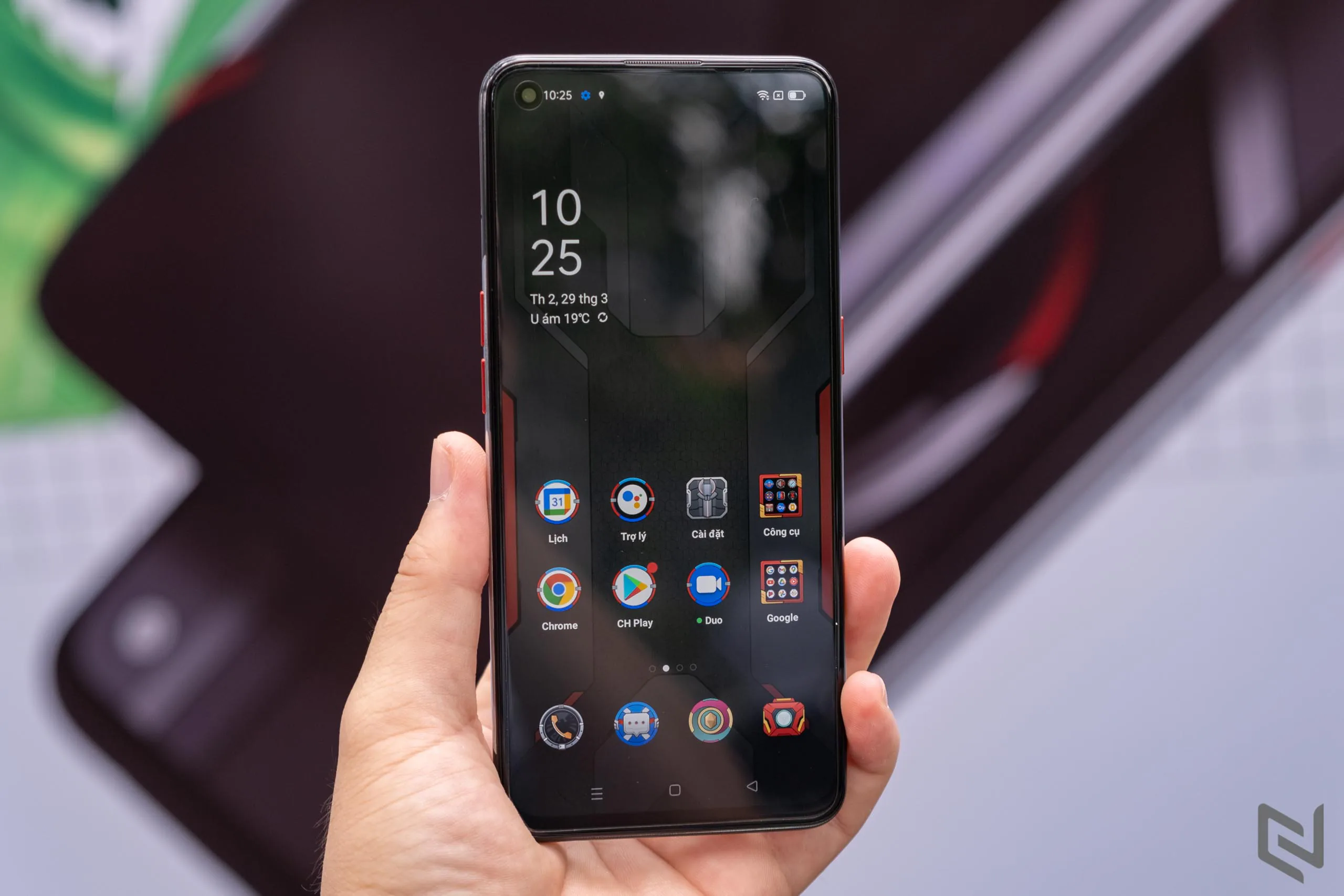 Mở hộp phiên bản giới hạn OPPO Reno5 Marvel Edition: Fan Marvel còn chần chừ gì nữa mà không mua ngay và luôn