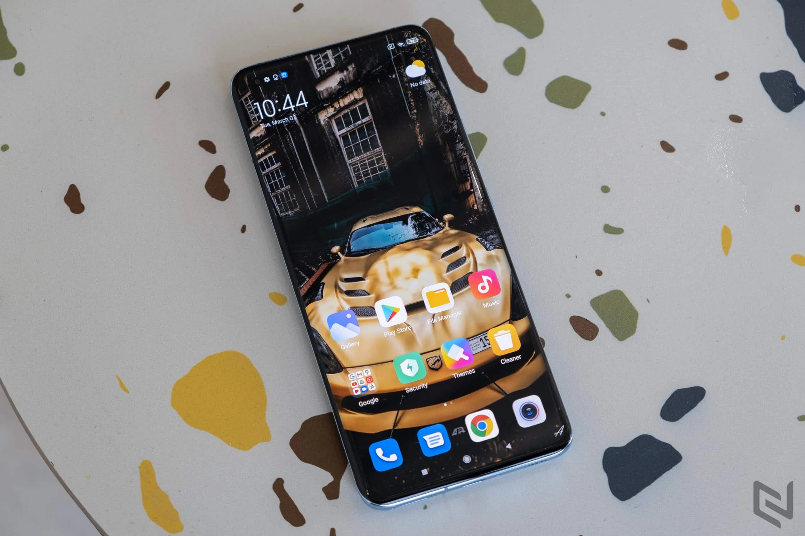 Trên tay Xiaomi Mi 11 màu Xanh Chân Trời vừa mới ra mắt tại Việt Nam