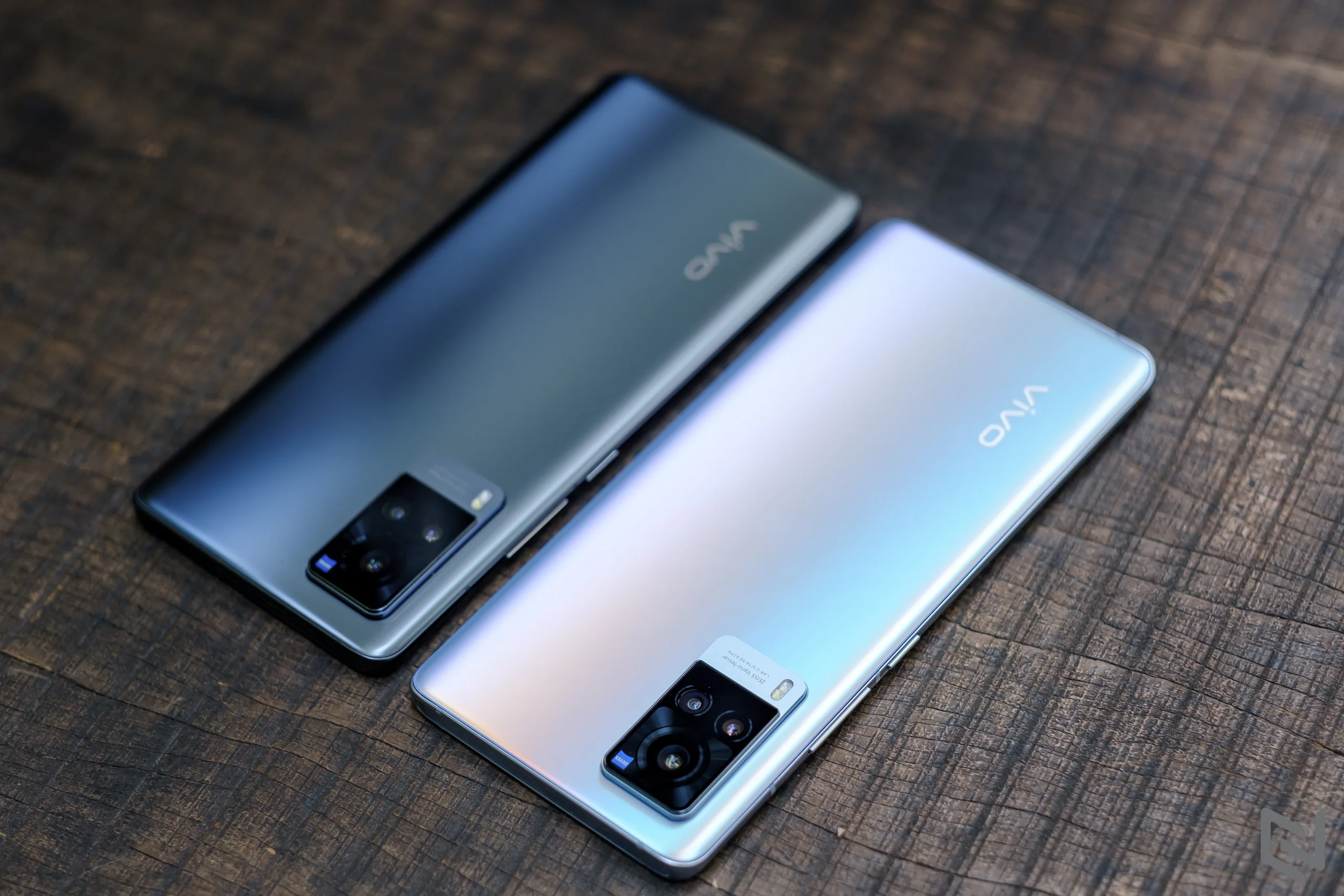 vivo X60 Pro ra mắt tại Việt Nam: kết nối 5G, camera hợp tác ZEISS, giá 19.990.000 VND
