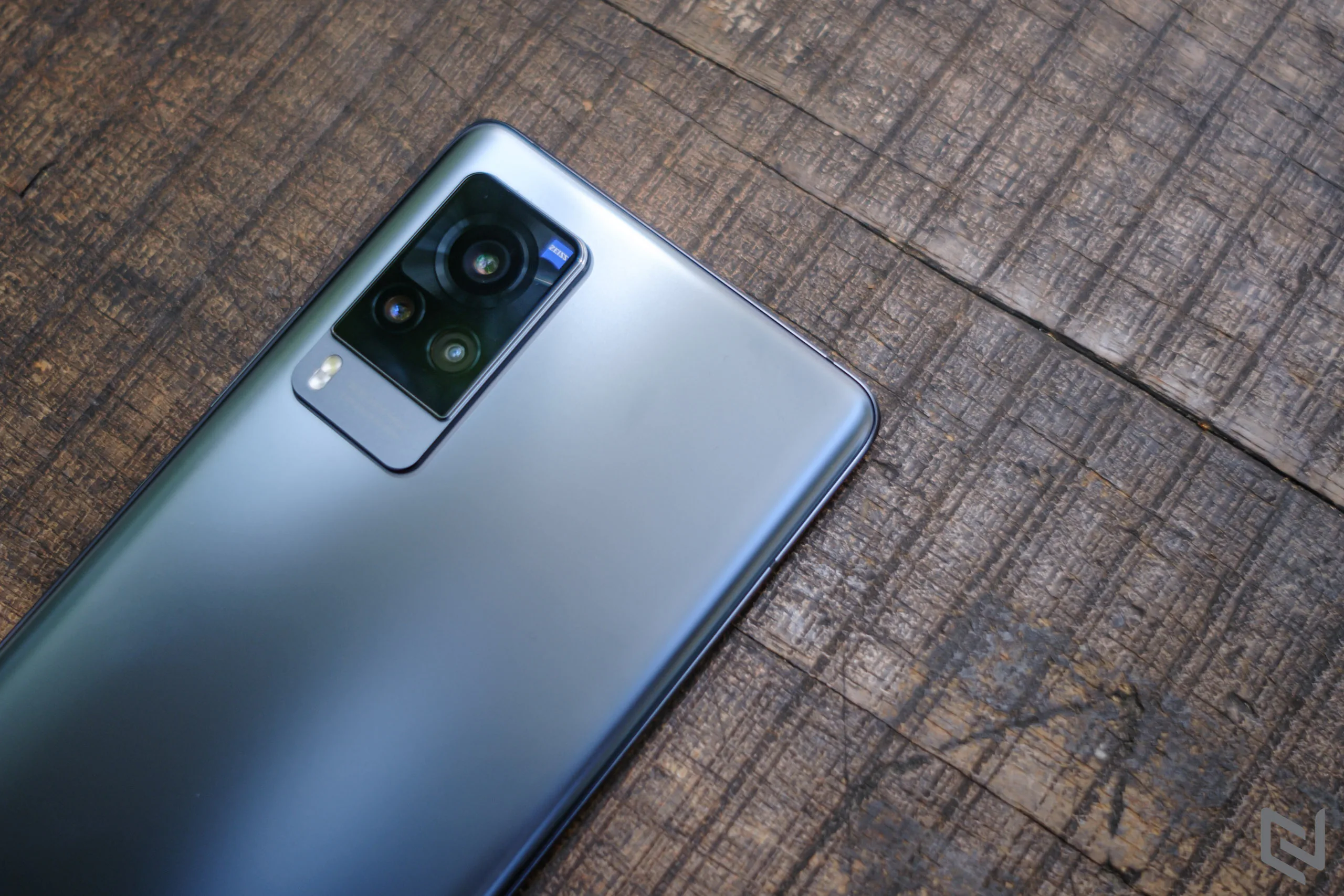 vivo X60 Pro ra mắt tại Việt Nam: kết nối 5G, camera hợp tác ZEISS, giá 19.990.000 VND