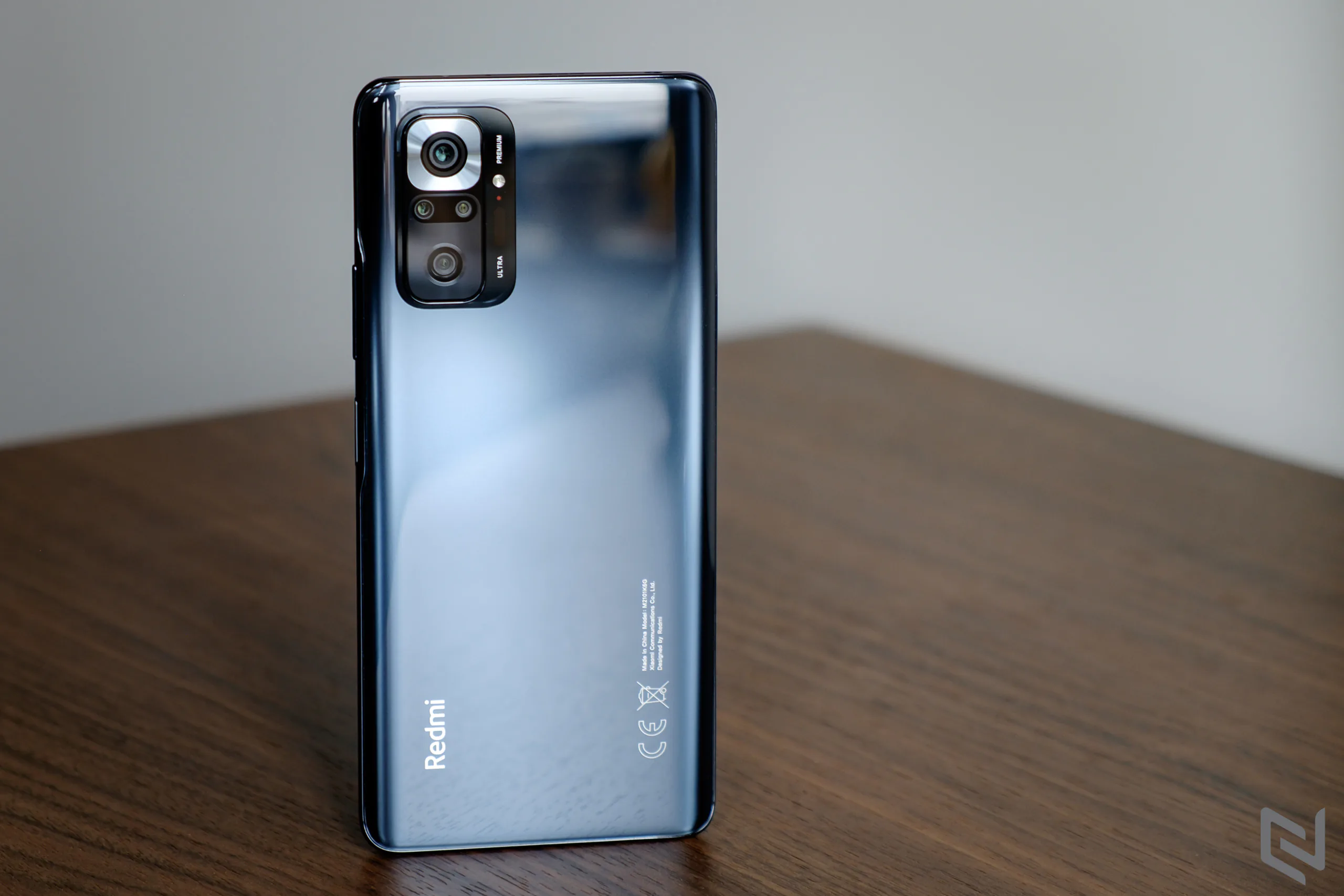 trên tay Redmi Note 10 Pro