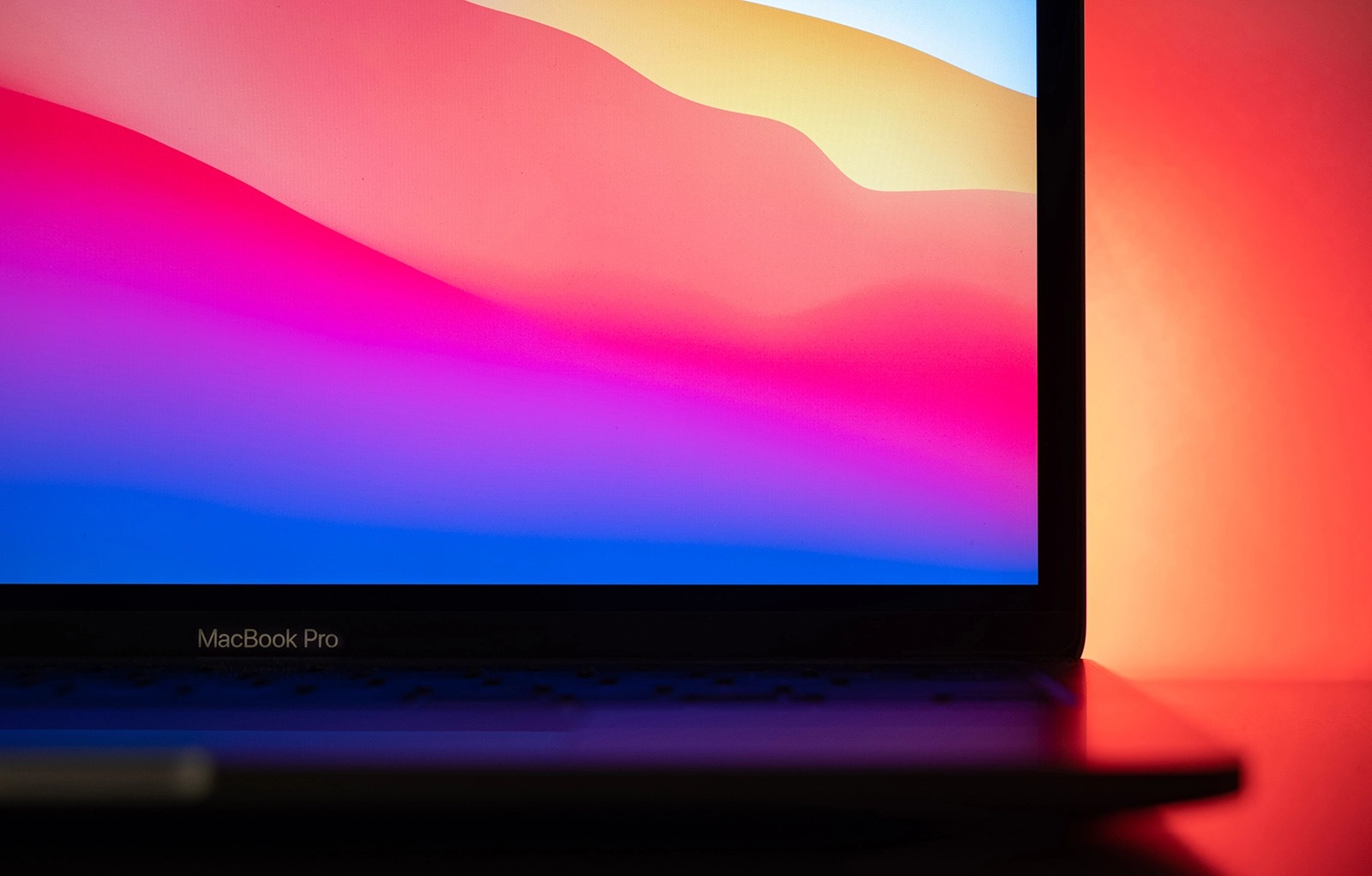MacBook Pro mới với chip Apple Silicon sẽ có tuỳ chọn 64GB RAM