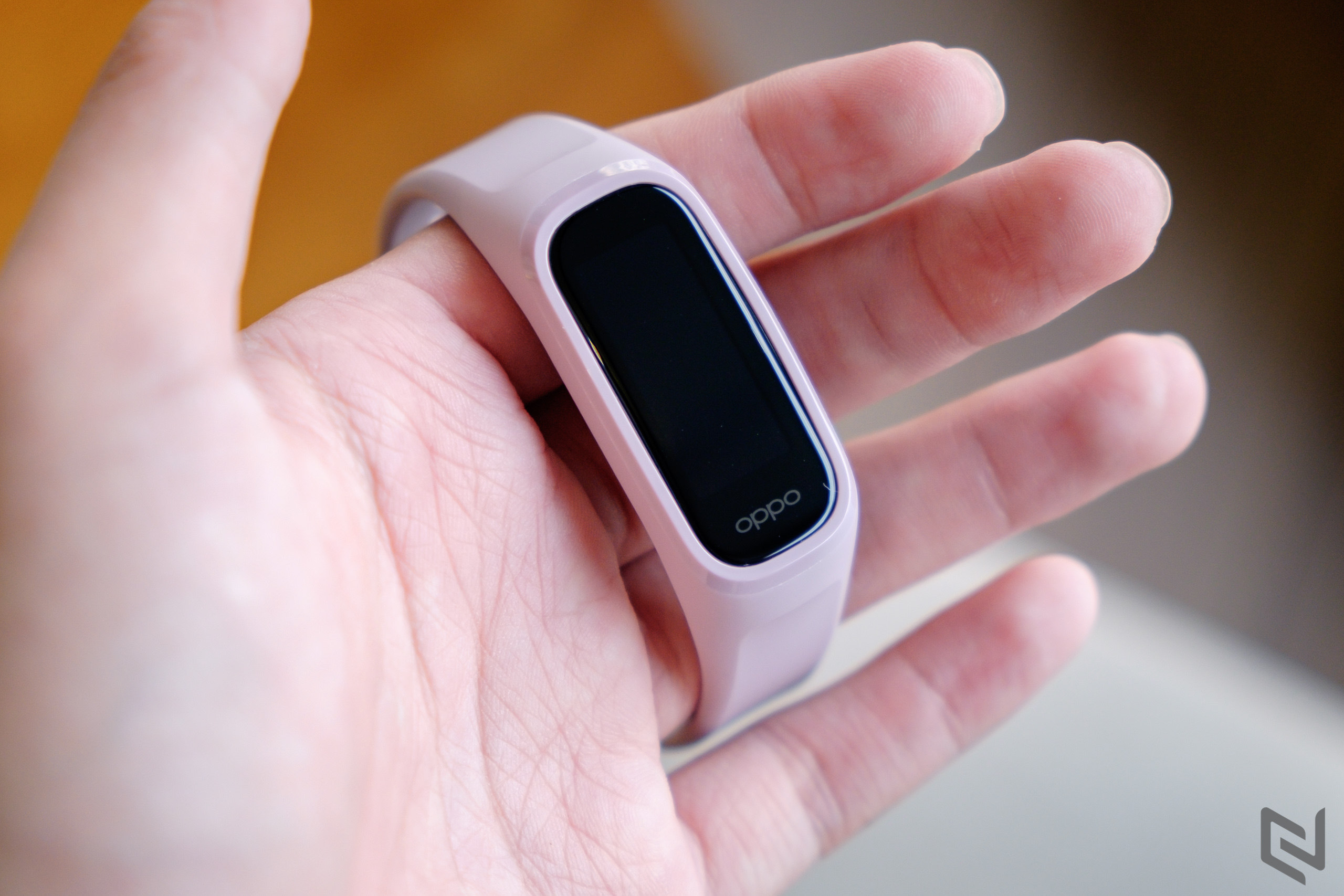Mở hộp và trải nghiệm OPPO Band: Đồng hồ theo dõi sức khỏe thông minh với cảm biến SpO2