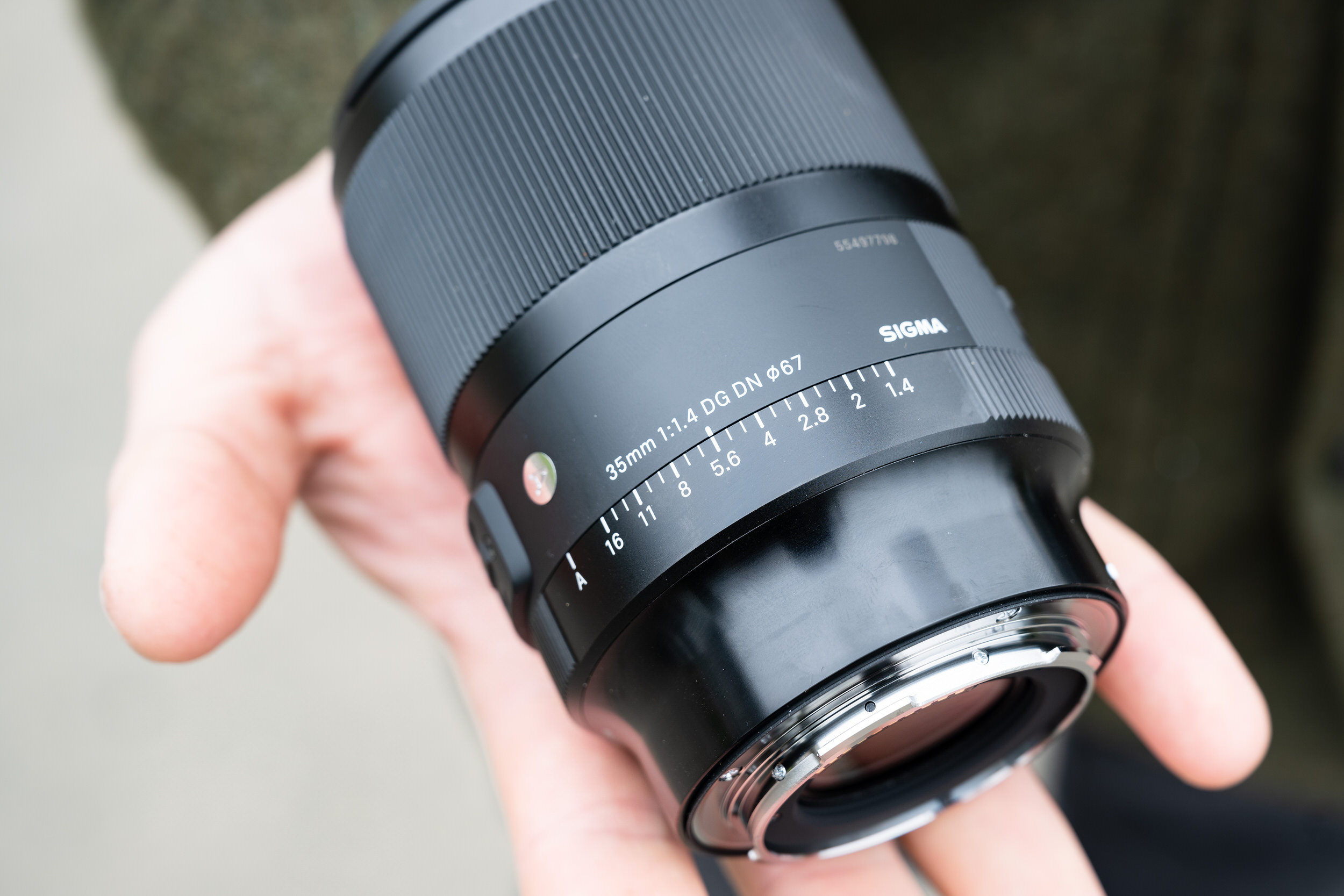 Sigma ra mắt ống kính 35mm F1.4 DG DN Art được làm mới hoàn toàn dành cho máy ảnh mirrorless
