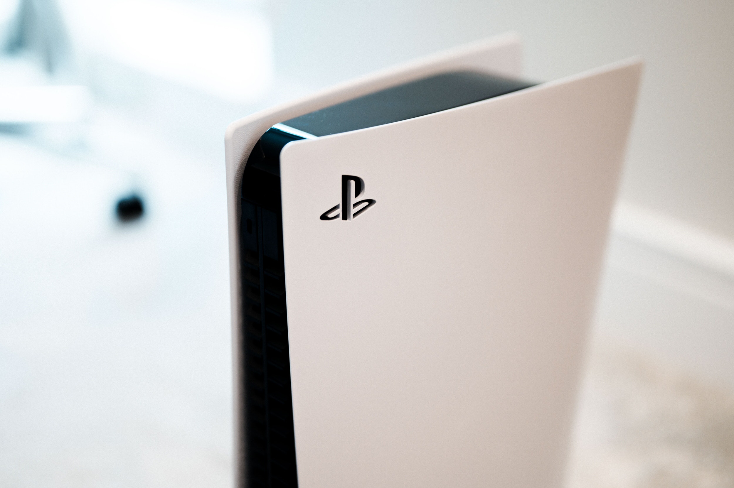 Sony đã bán được 7.8 triệu máy chơi game PlayStation 5