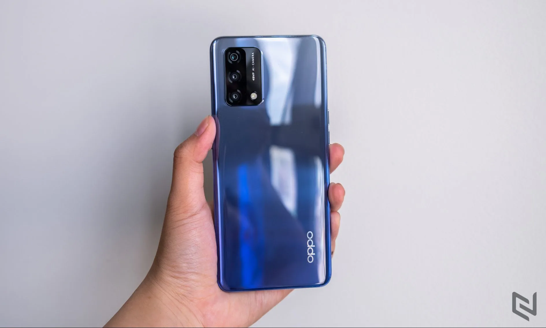 Mở hộp OPPO A74: Tân binh dòng A series với màn hình đẹp, pin trâu và sạc siêu nhanh