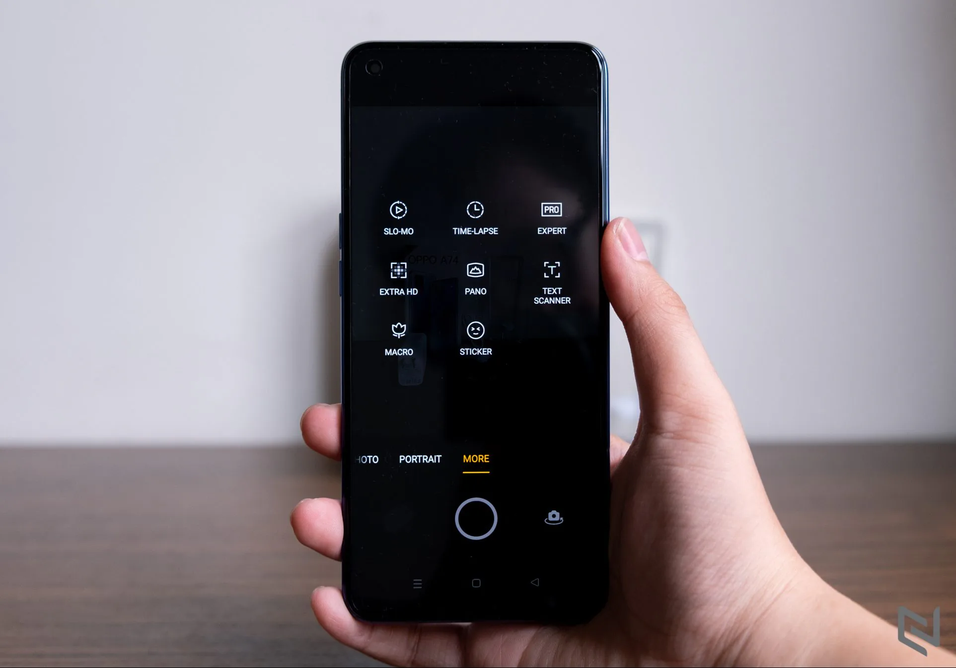 Mở hộp OPPO A74: Tân binh dòng A series với màn hình đẹp, pin trâu và sạc siêu nhanh