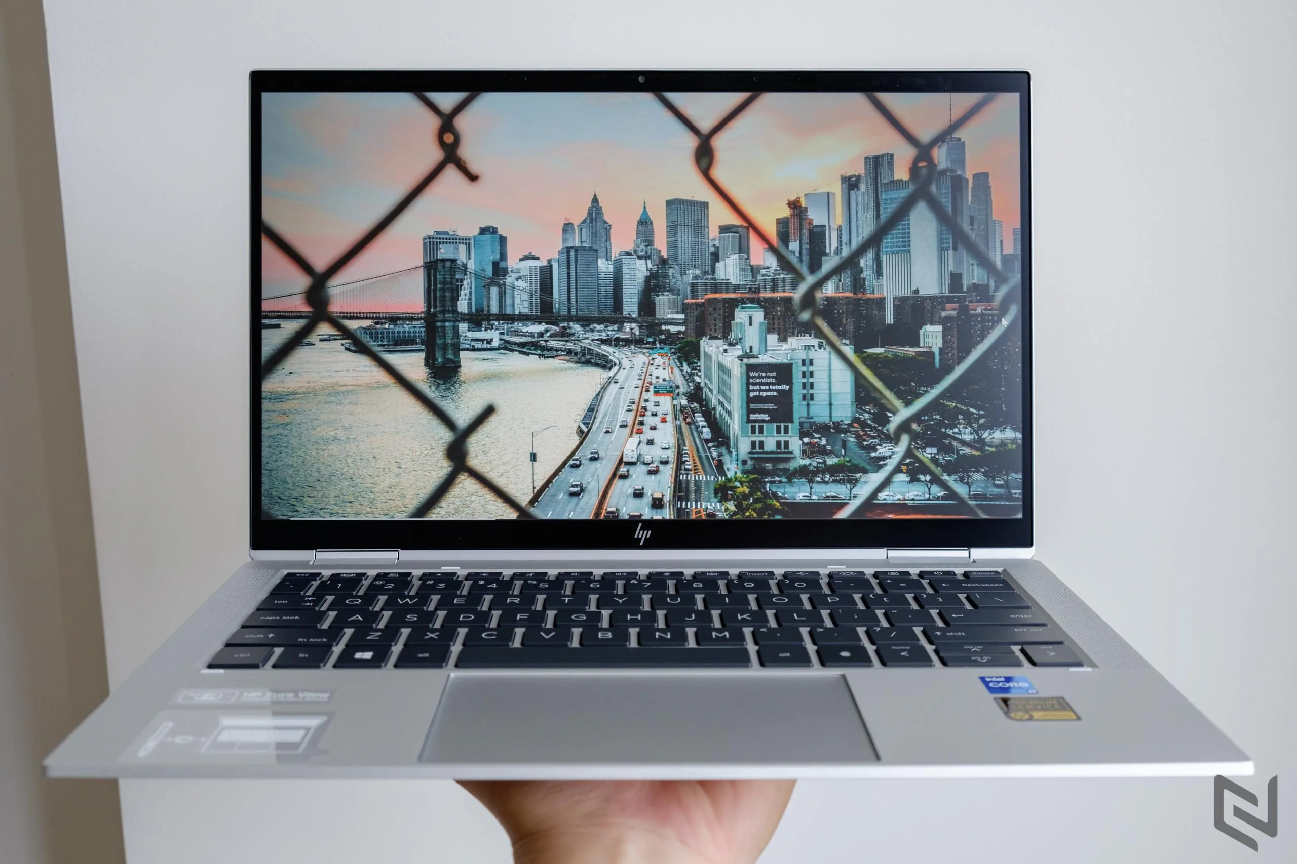 Đánh giá laptop HP EliteBook x360 1030 G8: Thiết kế cao cấp, siêu gọn nhẹ và bảo mật cùng hiệu năng mạnh mẽ