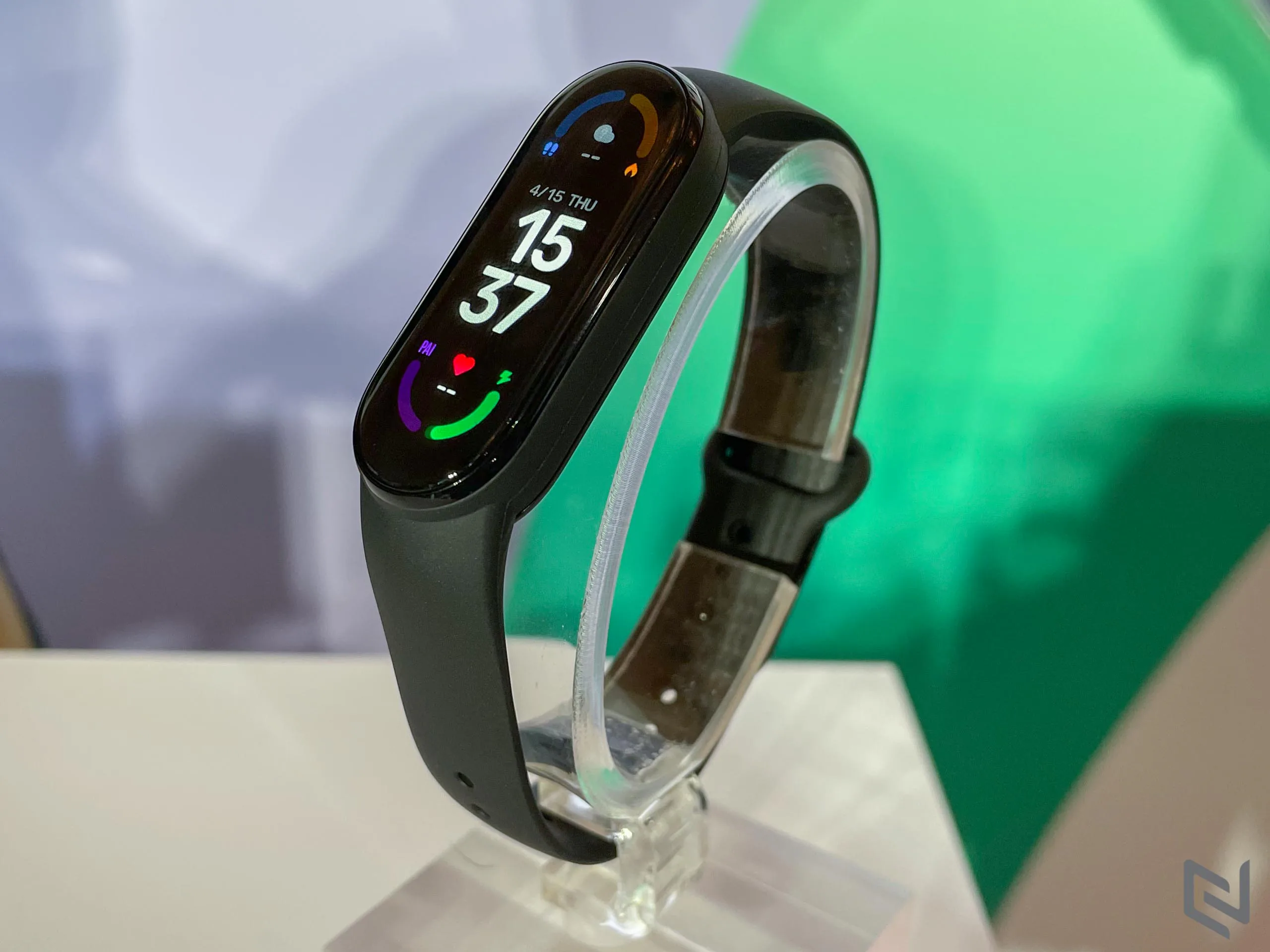 Mi Band 6 chính thức đến tay người tiêu dùng Việt Nam, giá 1,290,000 VND
