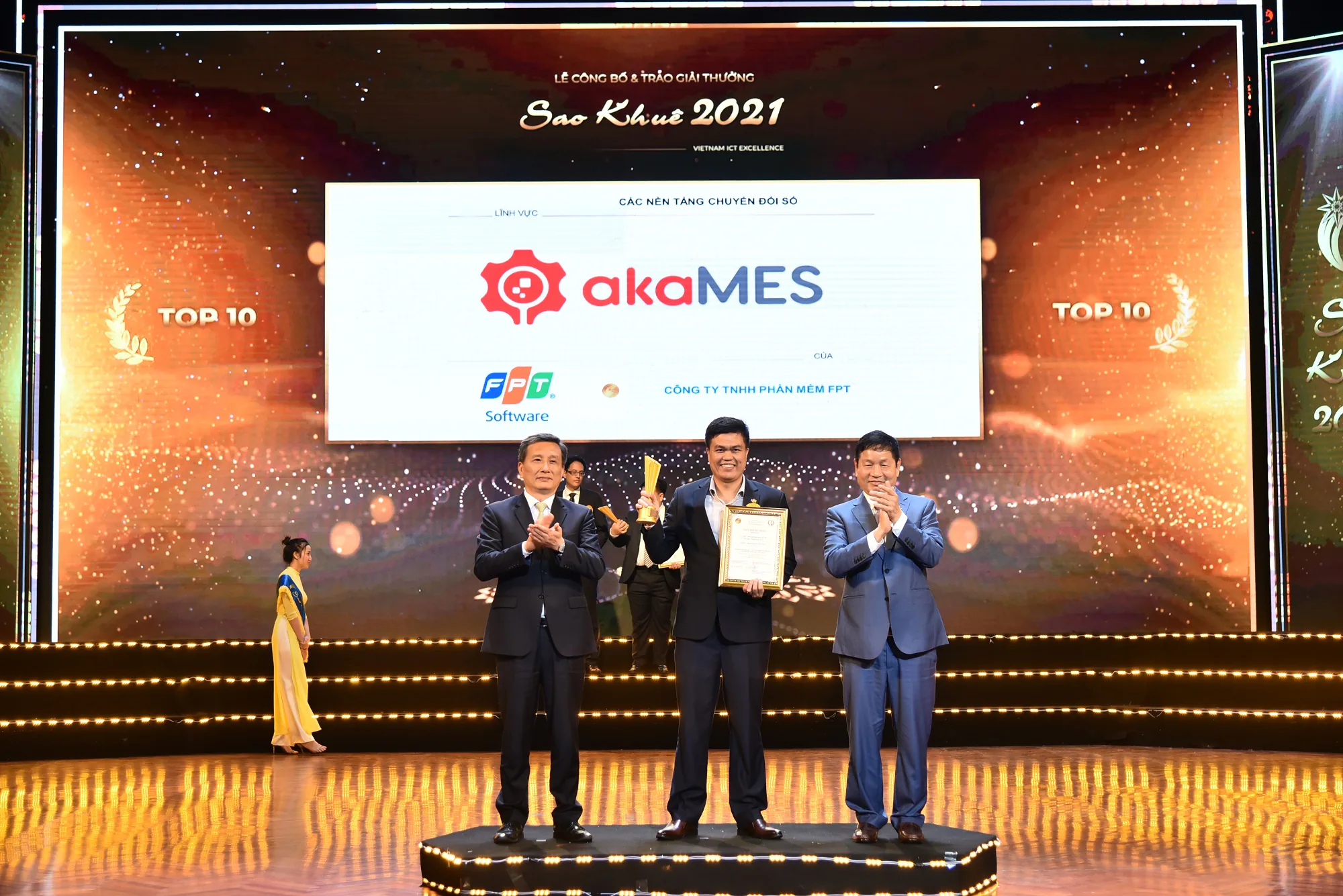 FPT là doanh nghiệp duy nhất có hai sản phẩm đạt Top 10 Sao Khuê 2021