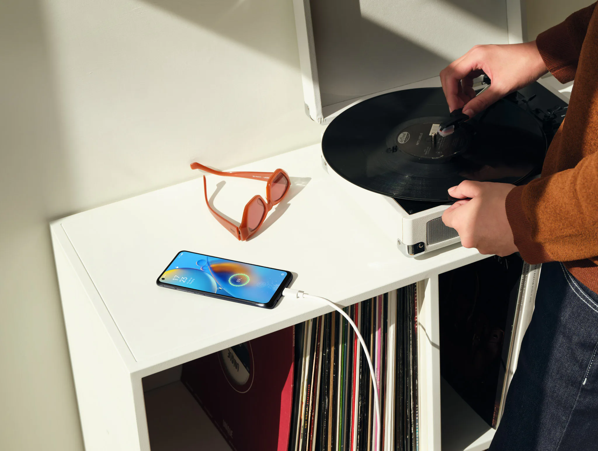 Tân binh OPPO A74 ra mắt - smartphone nổi bật nhất với dung lượng pin lớn và sạc siêu nhanh