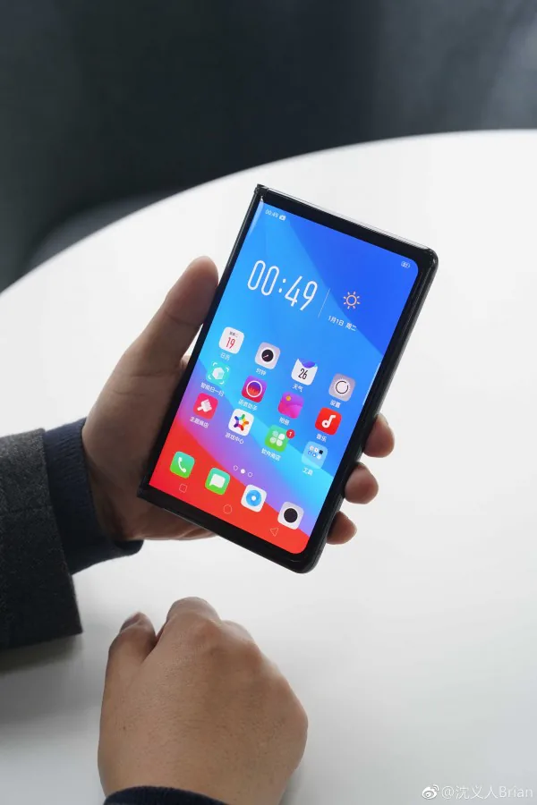 Leaker cho biết OPPO sẽ ra mắt hai điện thoại gập vào trong