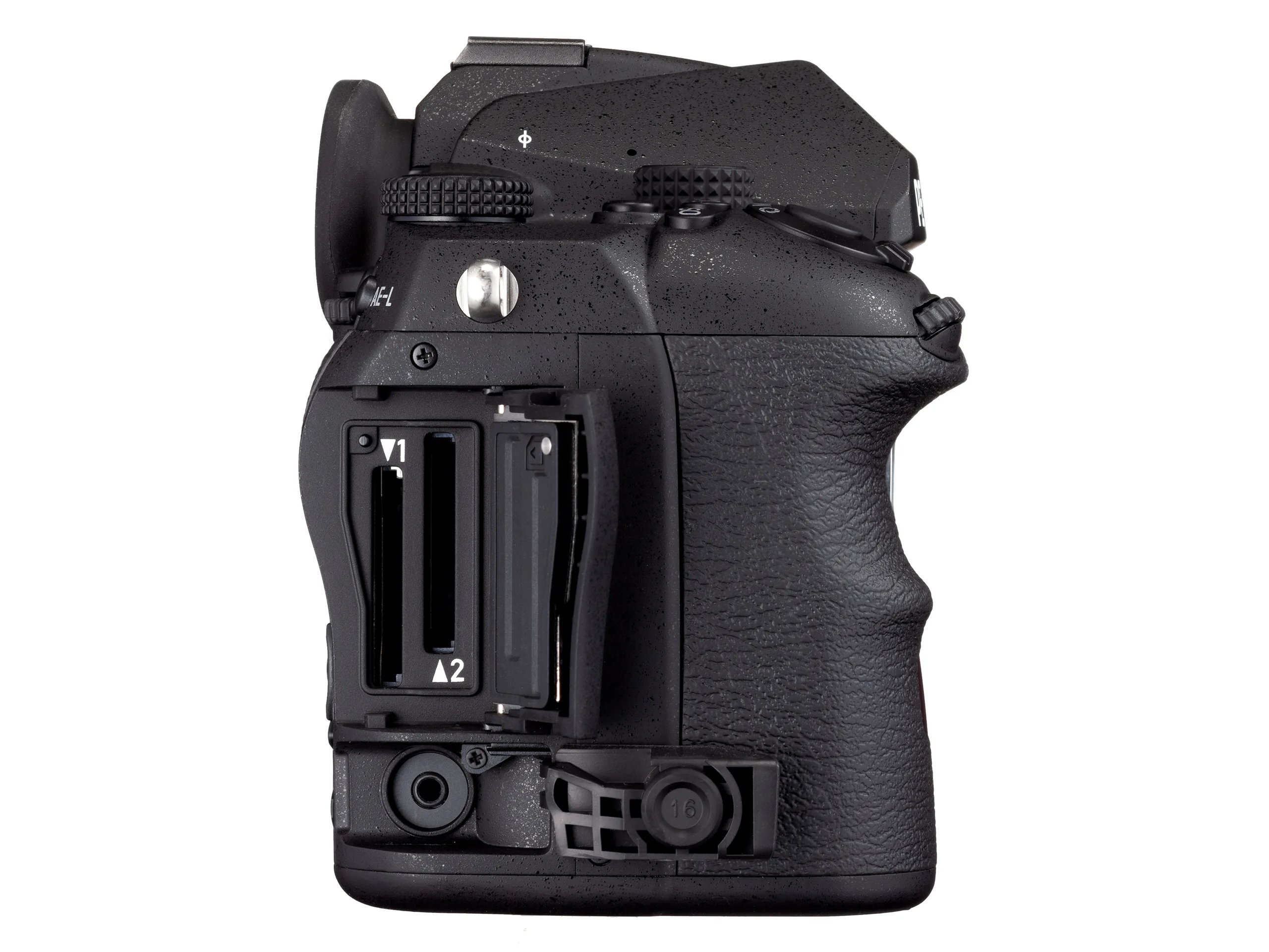 Máy ảnh Ricoh Pentax K-3 III ra mắt với nhiều nâng cấp so với phiên bản tiền nhiệm
