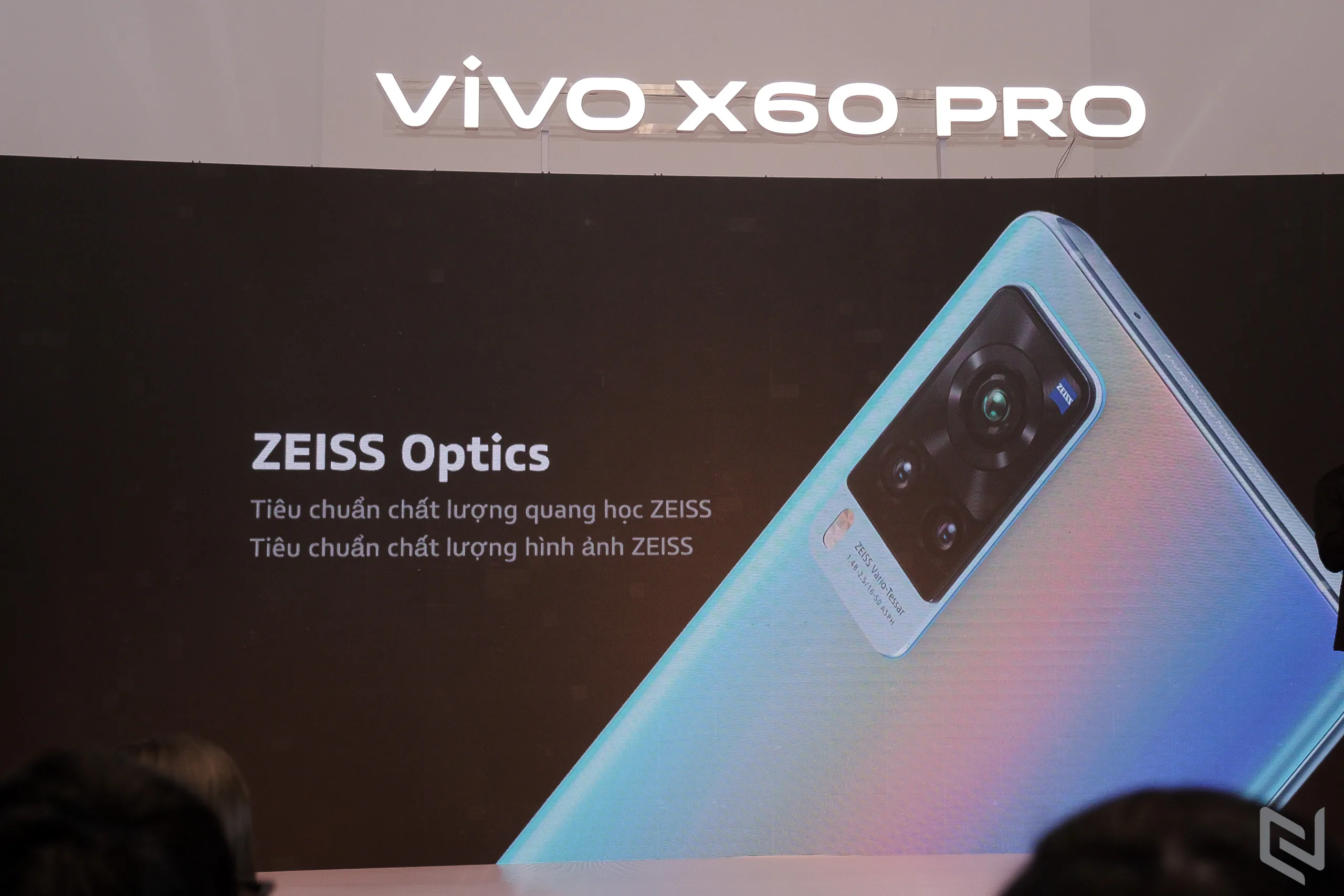 vivo X60 Pro ra mắt tại Việt Nam: kết nối 5G, camera hợp tác ZEISS, giá 19.990.000 VND