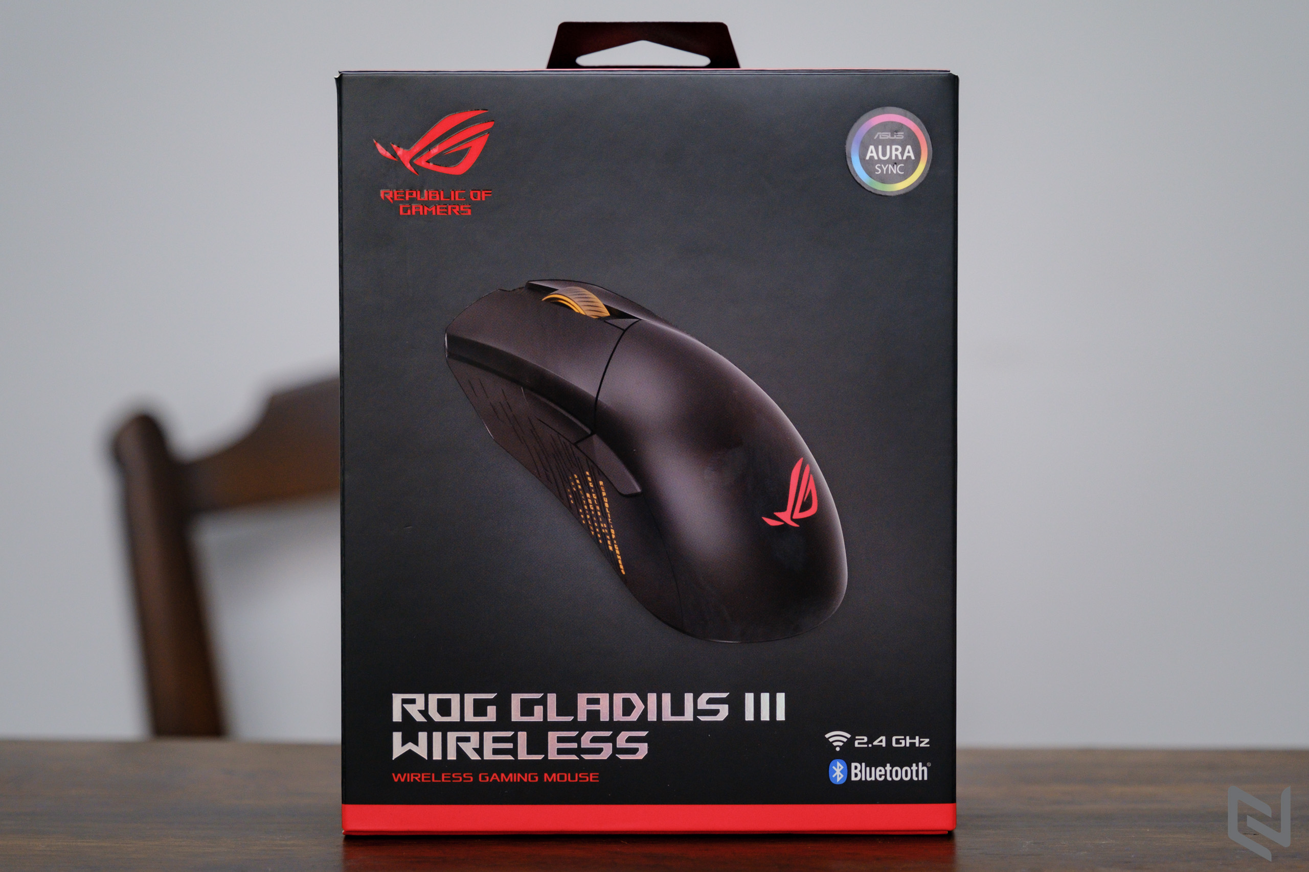 Trên tay chuột gaming ASUS ROG Gladius III Wireless: Diện mạo mới, nhẹ hơn, pin lâu hơn