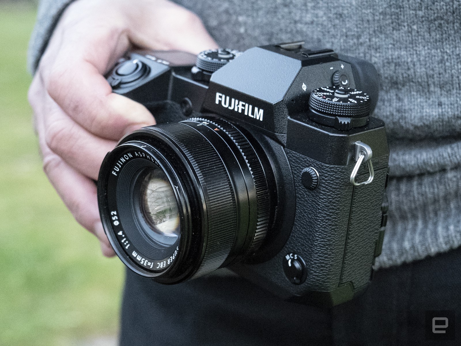 Máy ảnh Fujifilm dòng X tiếp theo sẽ là X-H2, trước đó sẽ không có X-T40 hay X80