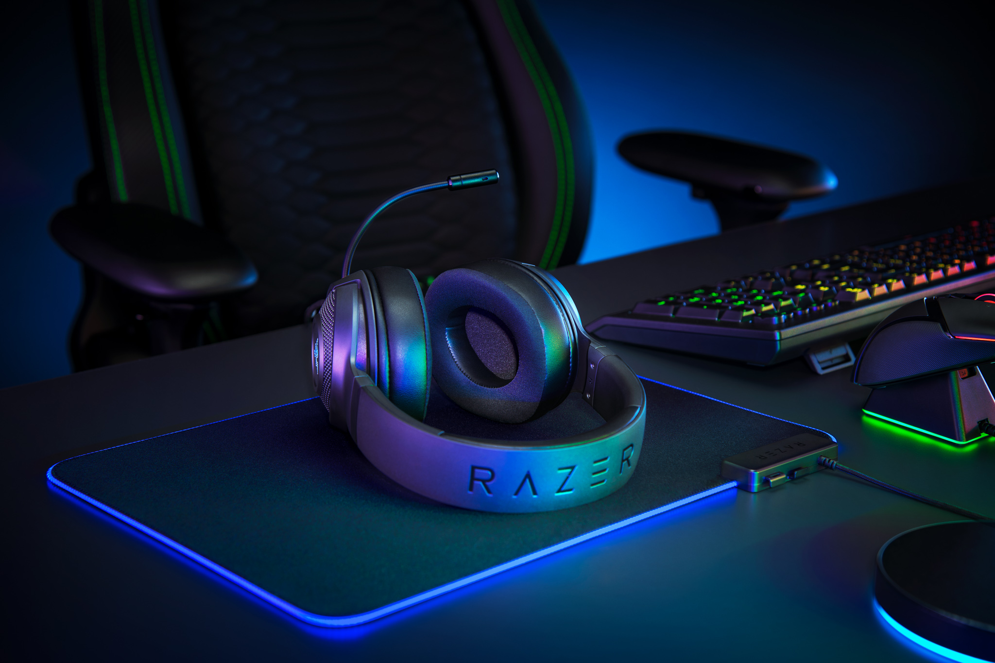 Tận hưởng trải nghiệm game tiện nghi với tai nghe Razer Kraken V3 X siêu nhẹ