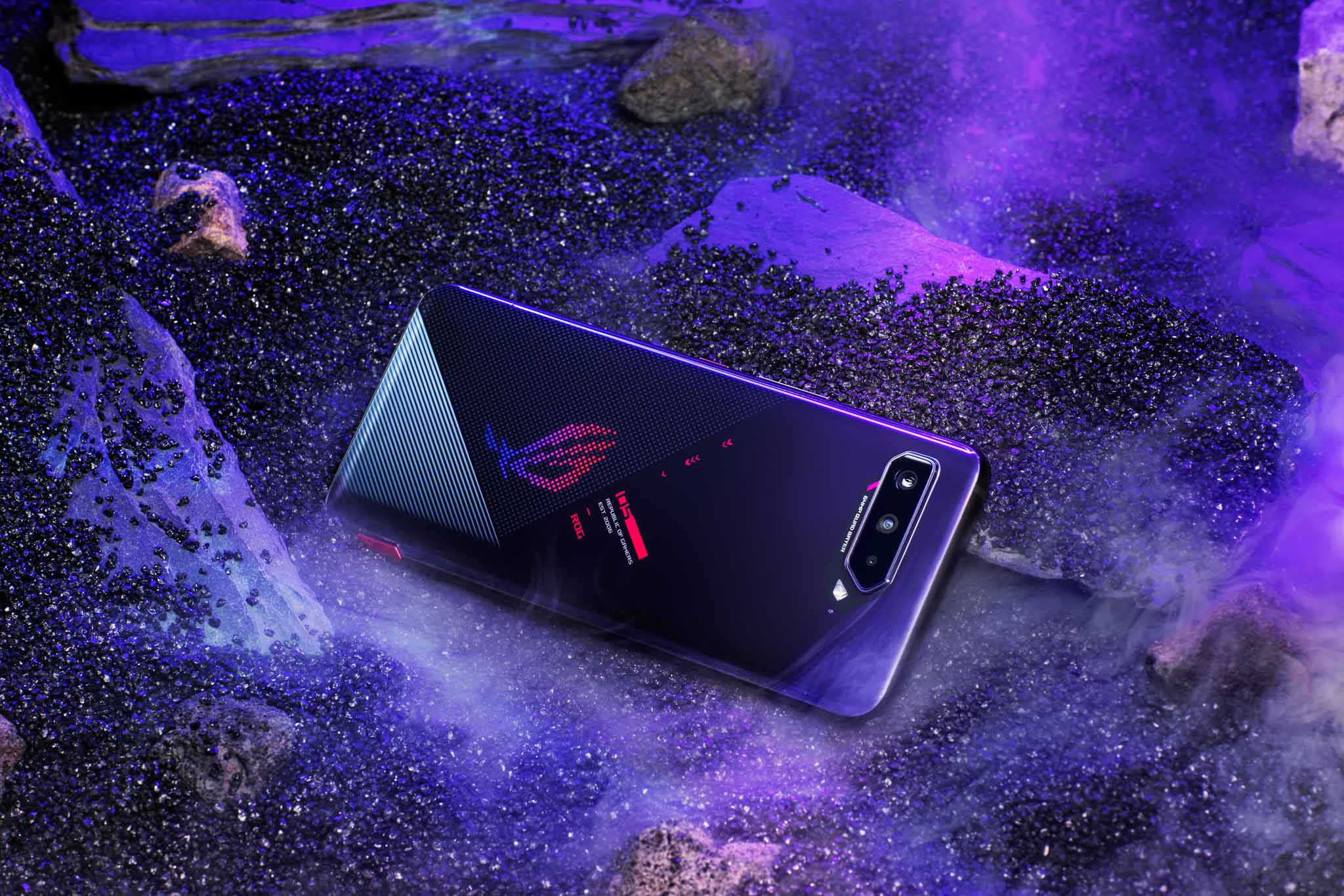 ASUS chính thức mở bán ROG Phone 5 tại Việt Nam, vua gaming phone