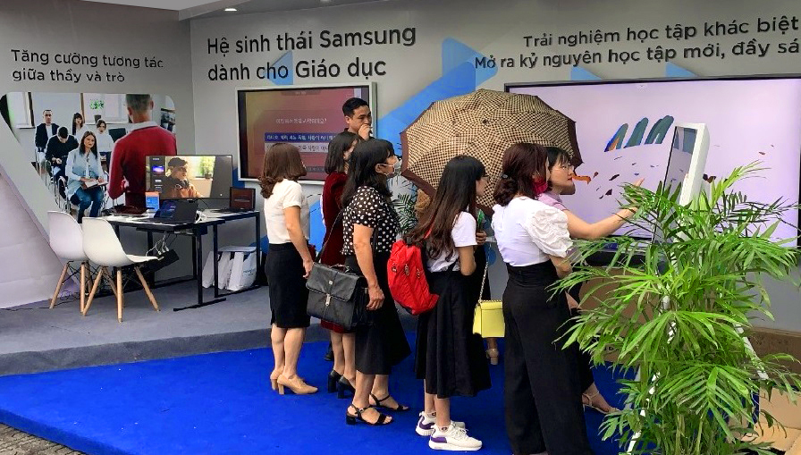 Samsung ứng dụng nhiều giải pháp giáo dục số hóa tại Việt Nam