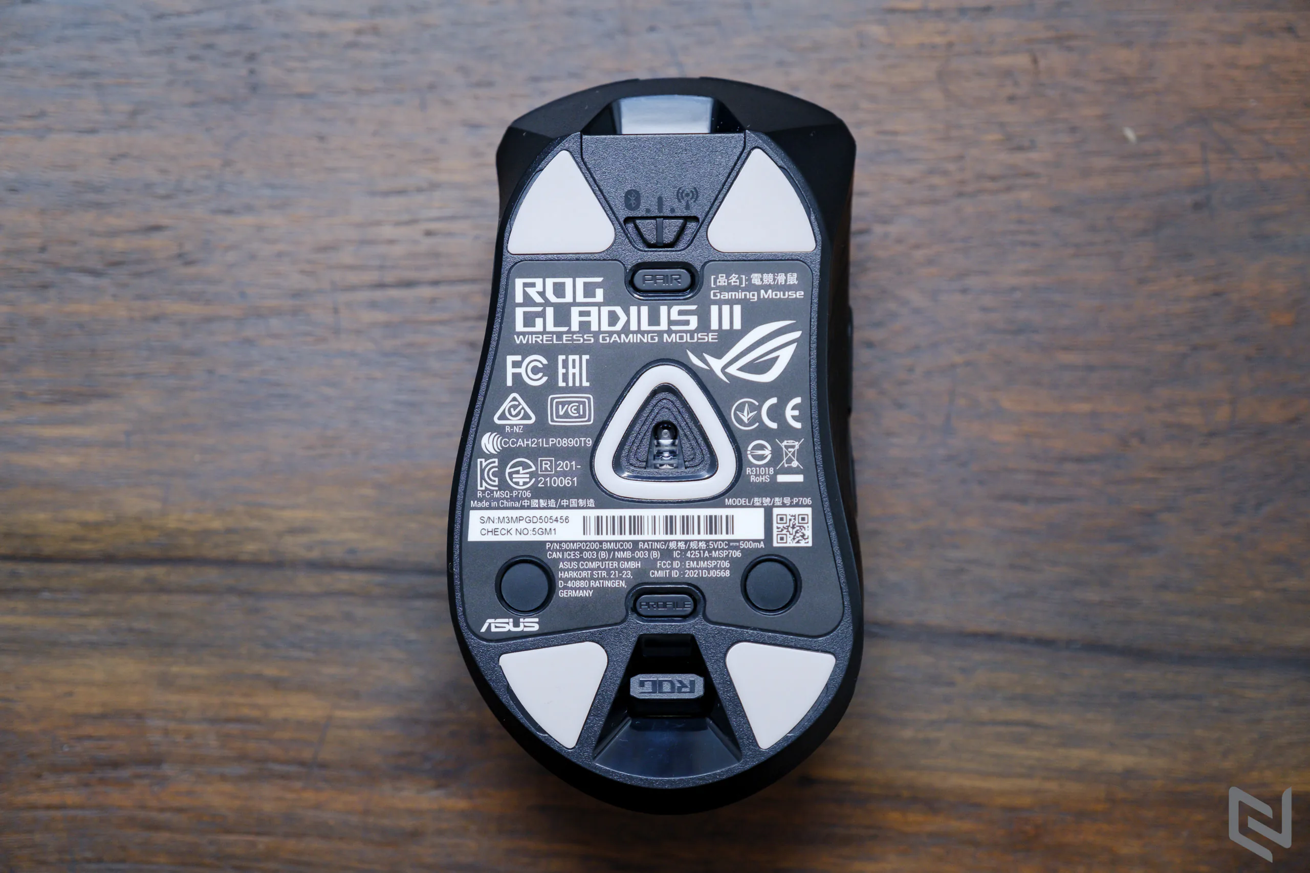 Trên tay chuột gaming ASUS ROG Gladius III Wireless: Diện mạo mới, nhẹ hơn, pin lâu hơn