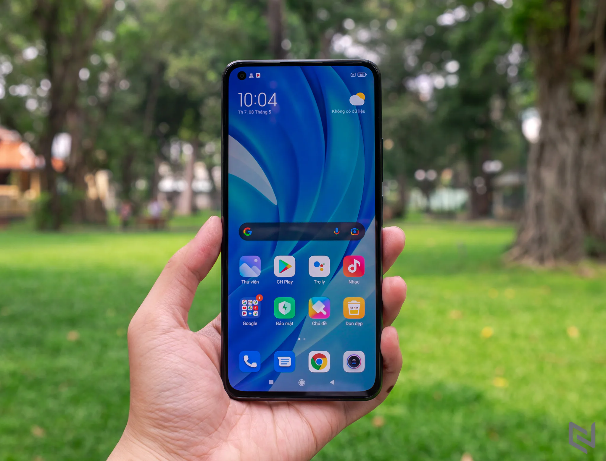 Trên tay Xiaomi Mi 11 Lite: Mỏng nhẹ nhưng rất mạnh mẽ, đối thủ đáng gờm trong phân khúc