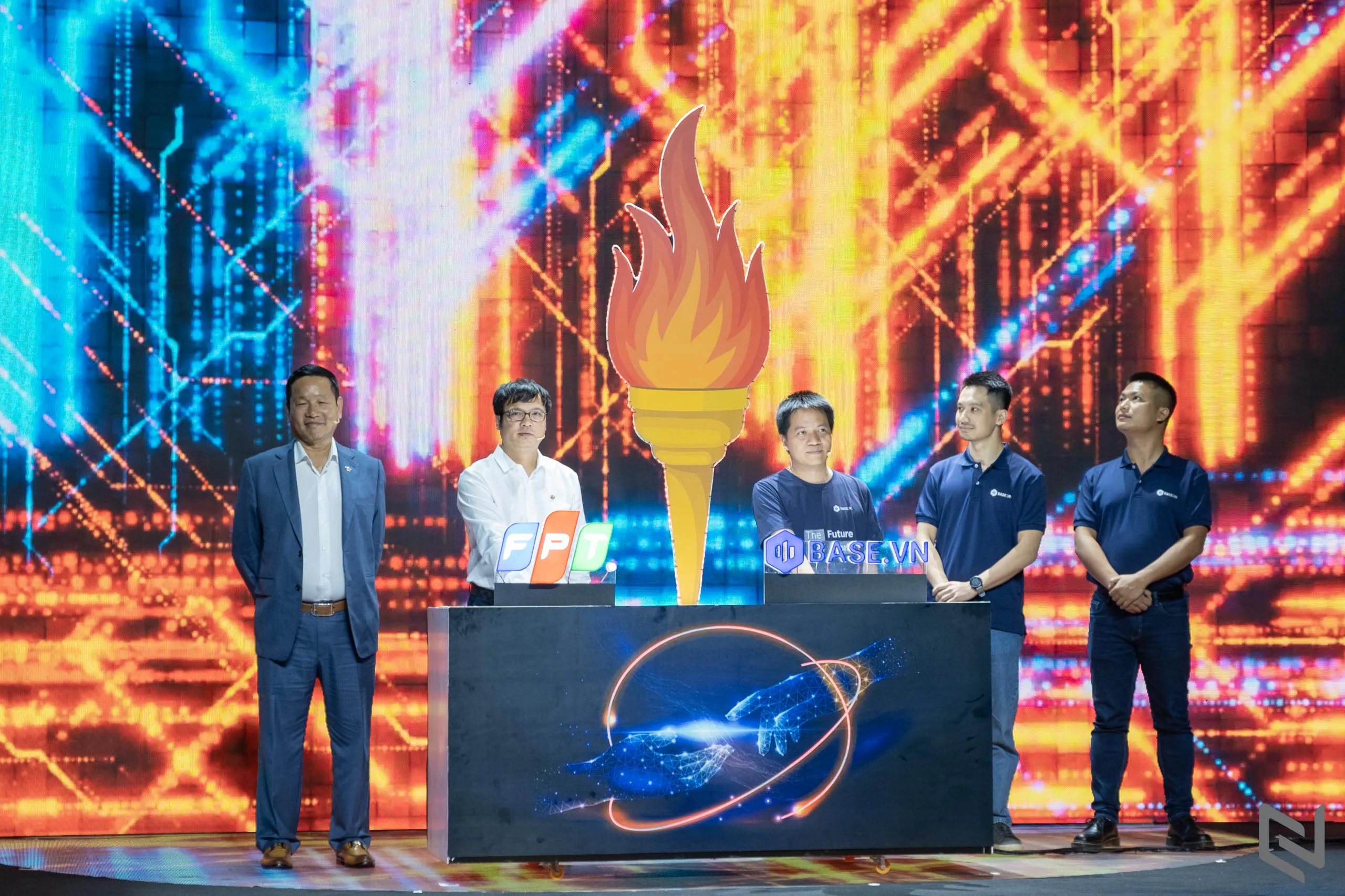FPT đầu tư vào Base.vn, tăng tốc chuyển đổi số cho doanh nghiệp vừa và nhỏ