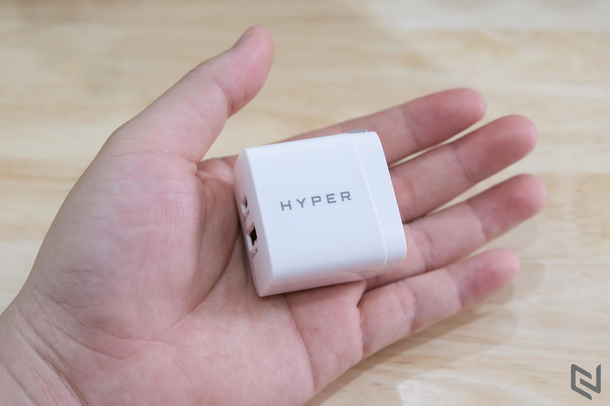 Trên tay Sạc 2 cổng HyperJuice 20w Charger Small Size: Đã nhỏ nay còn nhỏ hơn