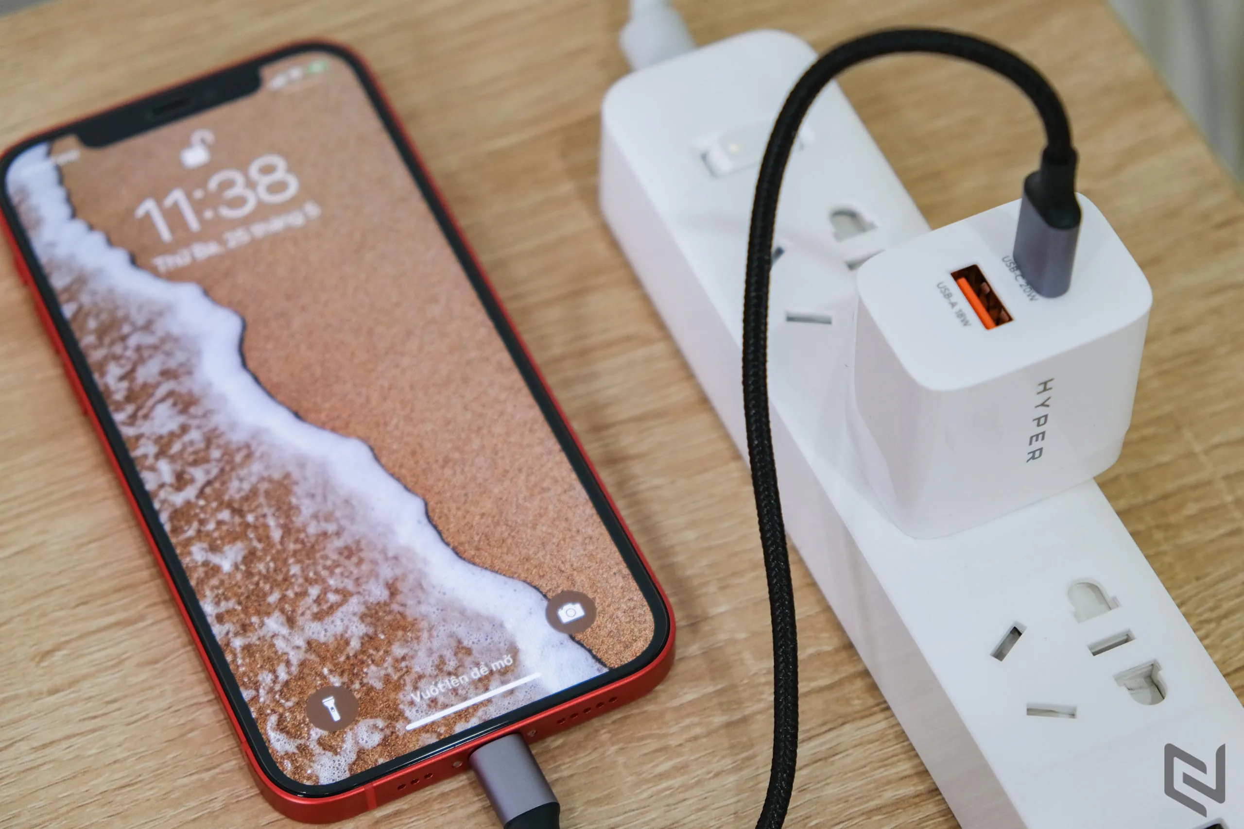 Trên tay Sạc 2 cổng HyperJuice 20w Charger Small Size: Đã nhỏ nay còn nhỏ hơn