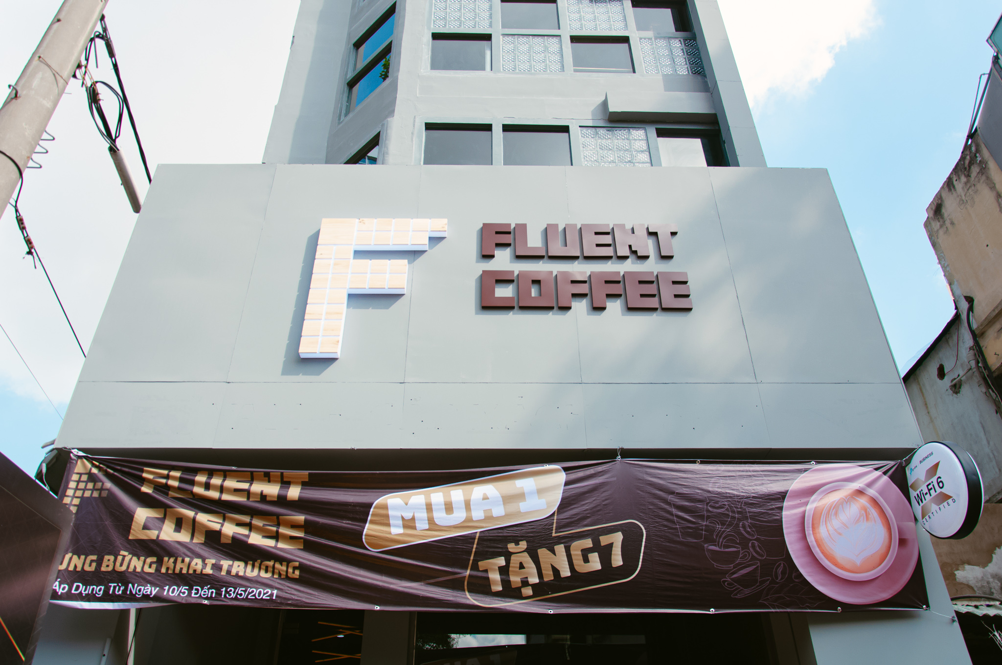 Lễ khai trương máy tính Hưng Danh và Fluent Coffee: Mô hình Coffee Tech kết hợp giữa công nghệ và cà phê sạch