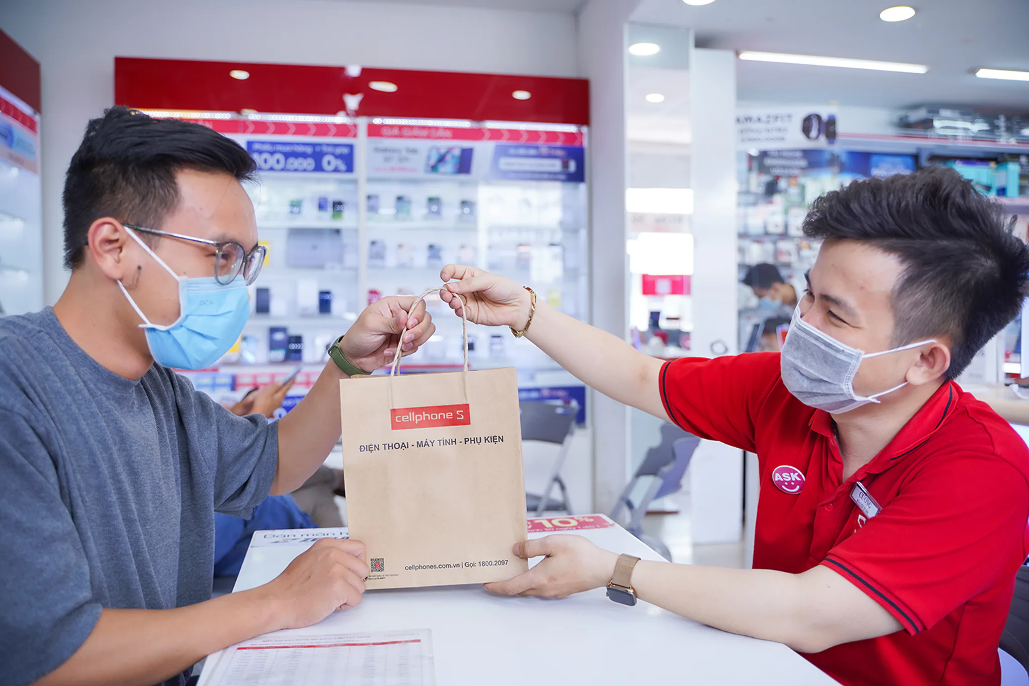Mi 11 Lite 5G mở bán độc quyền tại CellphoneS với 1000 đơn đặt hàng