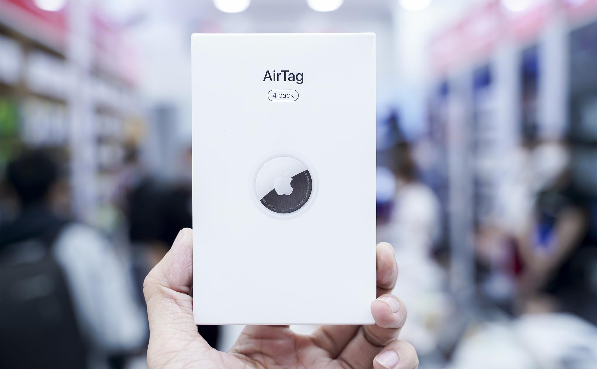 Những hình ảnh trên tay Apple AirTag đầu tiên. Đặt hàng trước tại Di Động Việt giá 790 ngàn