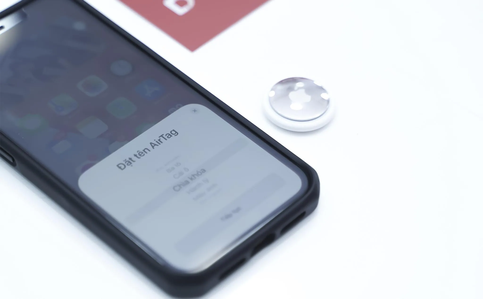Những hình ảnh trên tay Apple AirTag đầu tiên. Đặt hàng trước tại Di Động Việt giá 790 ngàn