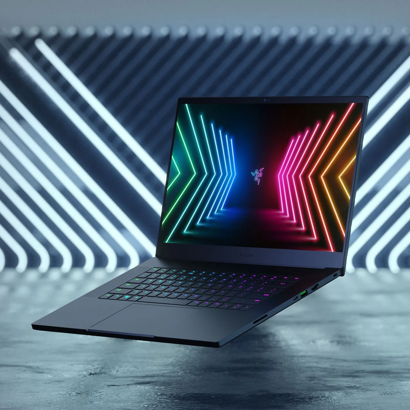 Razer ra mắt laptop chơi game Blade 15 mới với màn hình 4K OLED cảm ứng, đồ hoạ RTX và bộ nhớ nhanh hơn