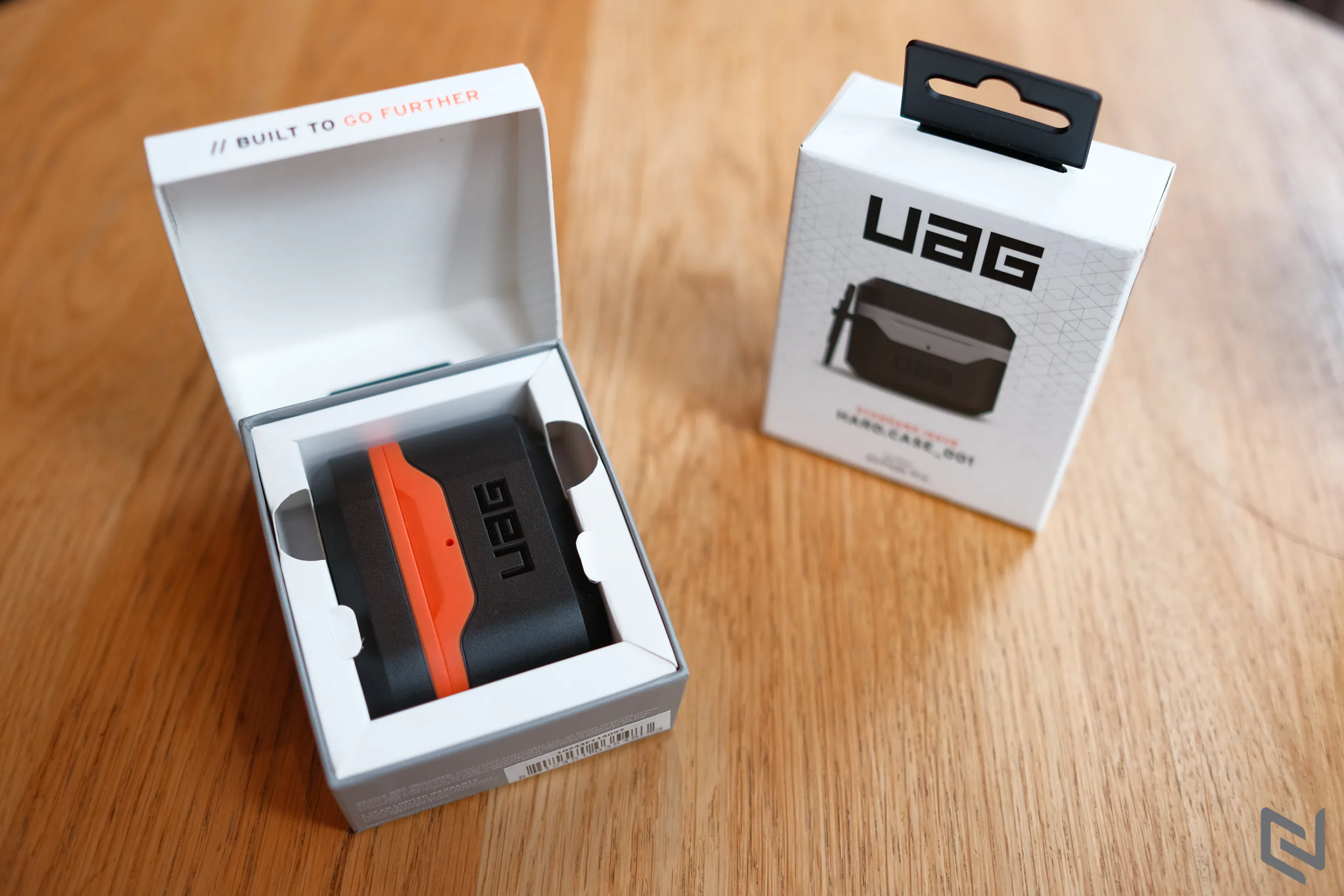 Trên tay UAG Hard Case V2, ốp lưng cho AirPods Pro tốt nhất