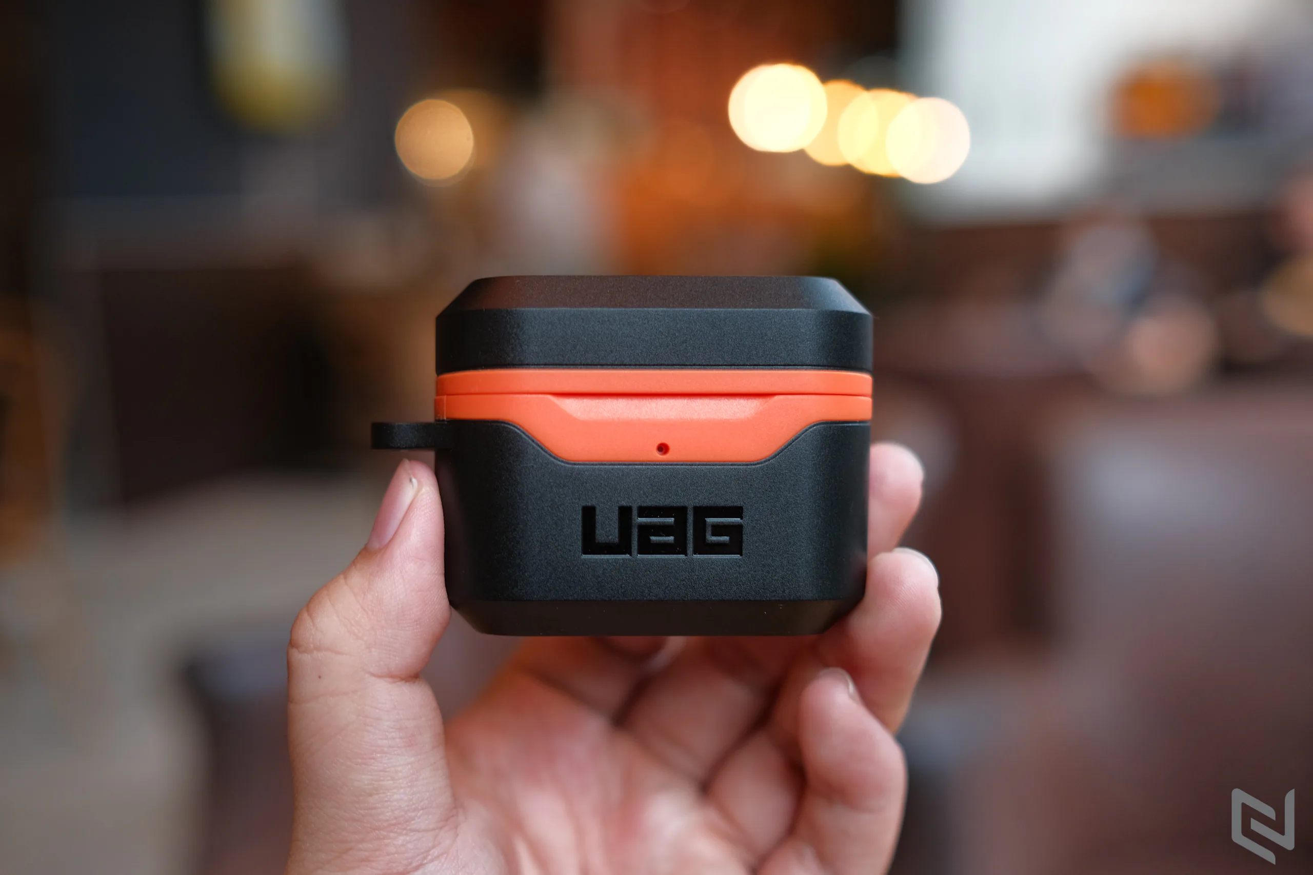 Trên tay UAG Hard Case V2, ốp lưng cho AirPods Pro tốt nhất
