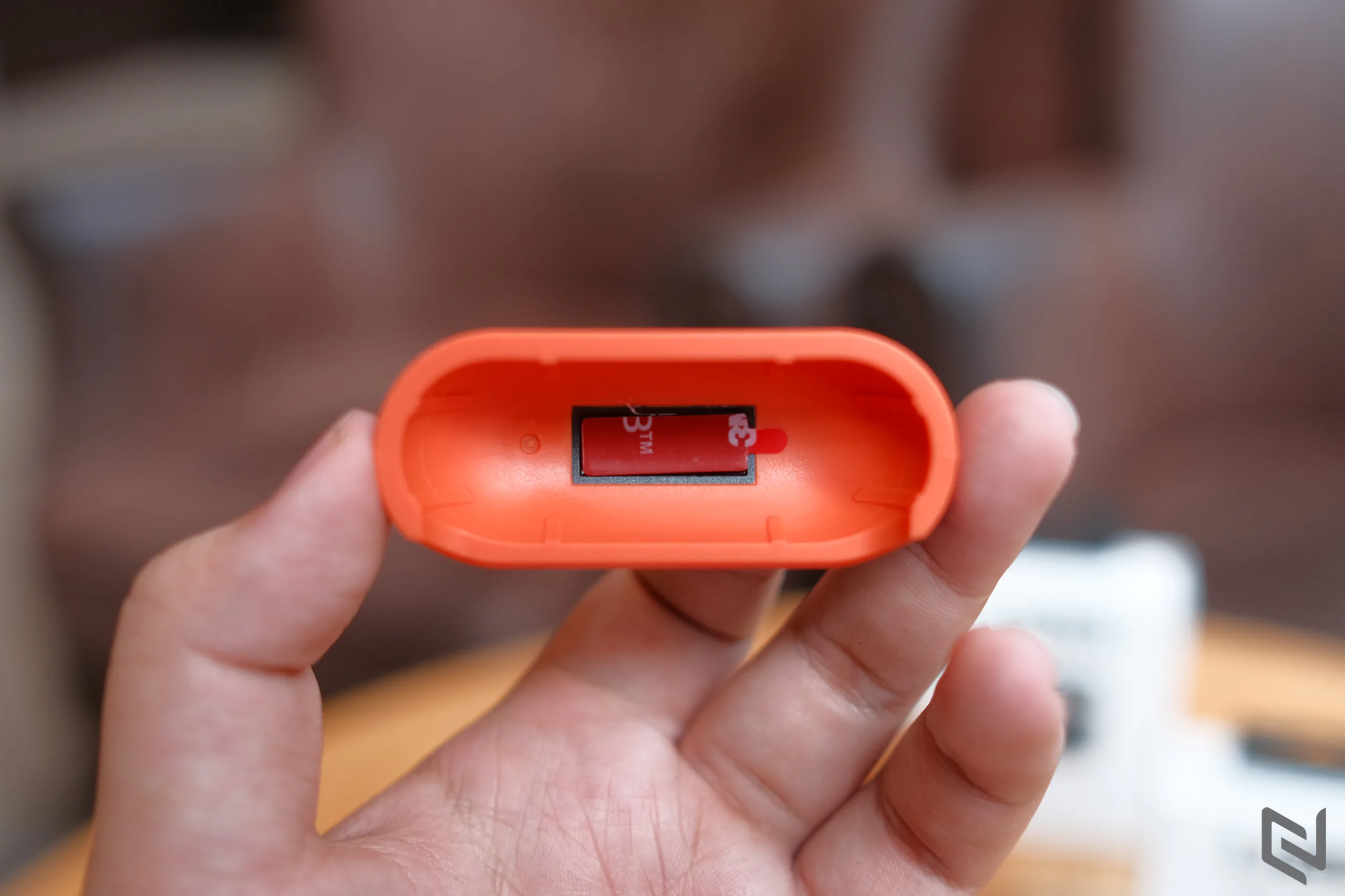 Trên tay UAG Hard Case V2, ốp lưng cho AirPods Pro tốt nhất