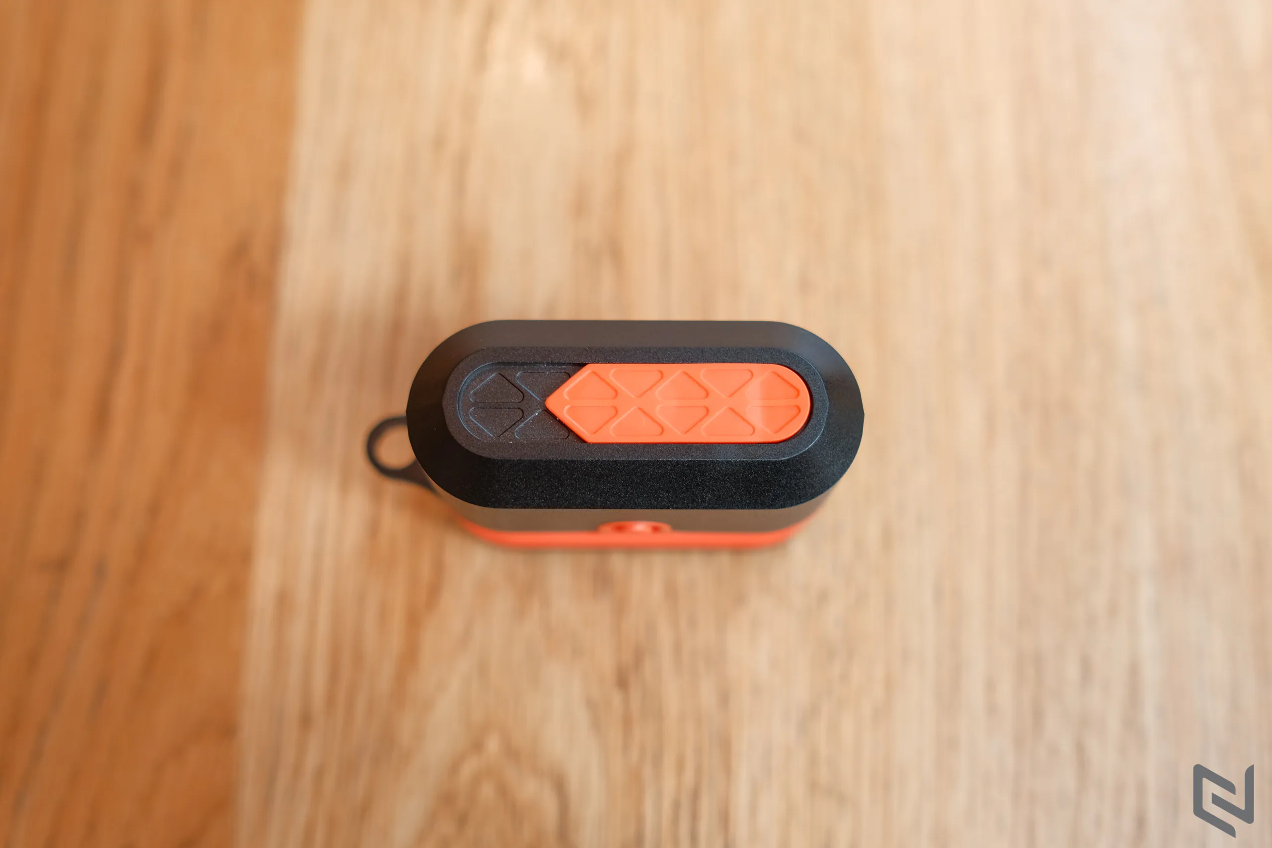 Trên tay UAG Hard Case V2, ốp lưng cho AirPods Pro tốt nhất