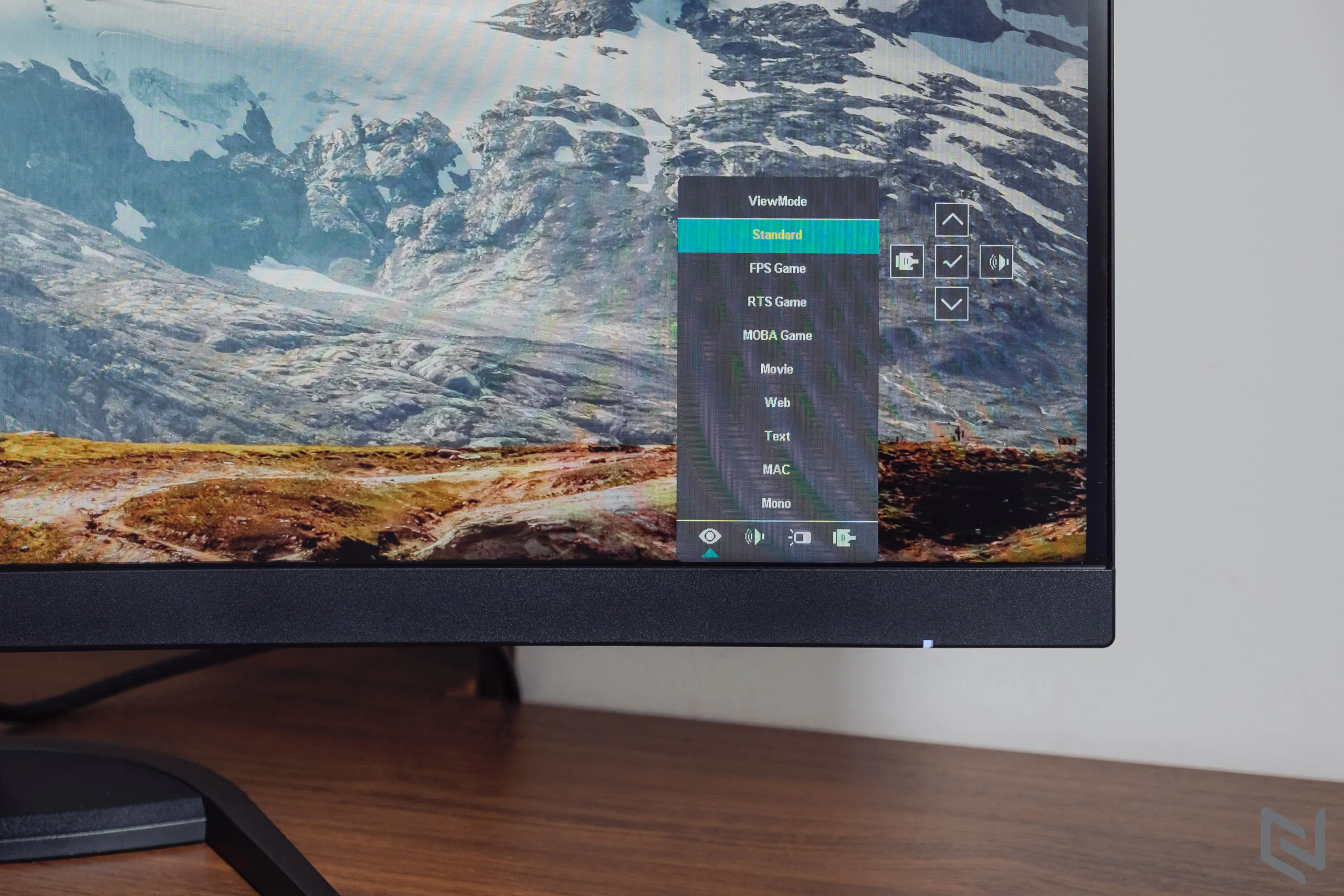 Đánh giá màn hình chơi game ViewSonic VX3268: Giá hấp dẫn, độ cong 1500R, QHD 144Hz