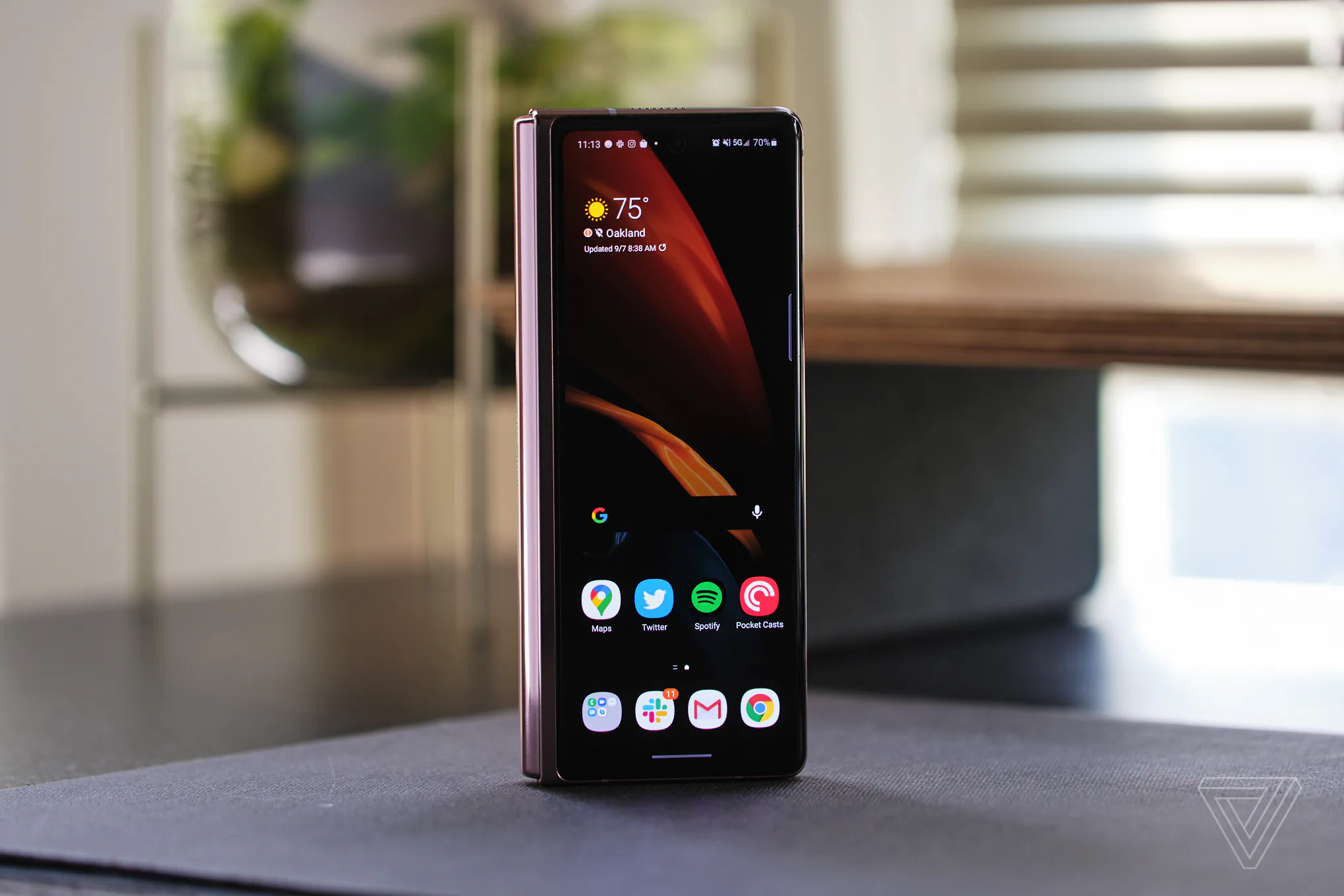 Giải mã độ hot Siêu điện thoại Galaxy Z Fold2 mà CEO nghìn tỷ sử dụng