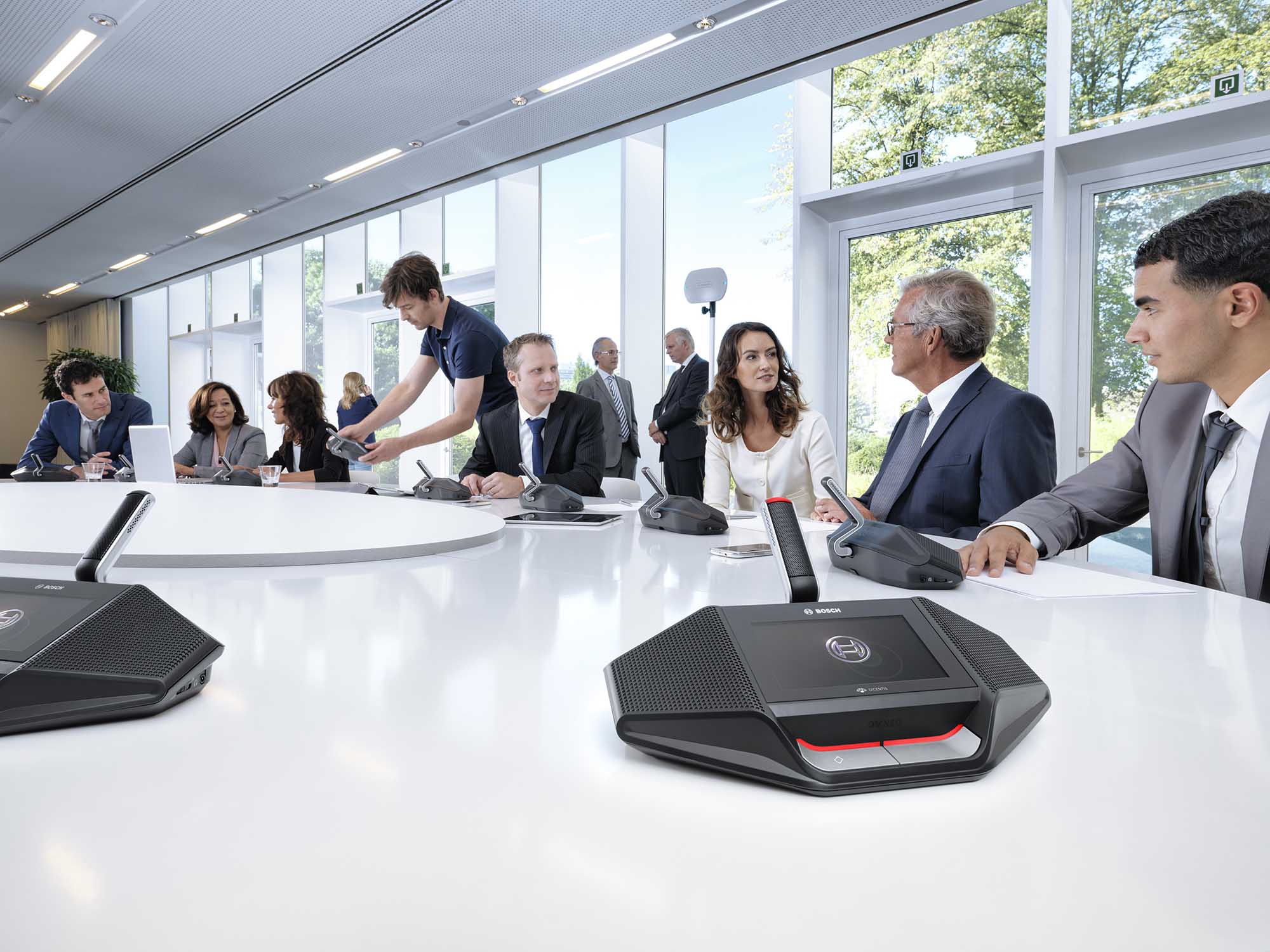 Bosch triển khai dịch vụ “Trải nghiệm hệ thống Hội nghị Dicentis Không dây” hoàn toàn miễn phí cho doanh nghiệp
