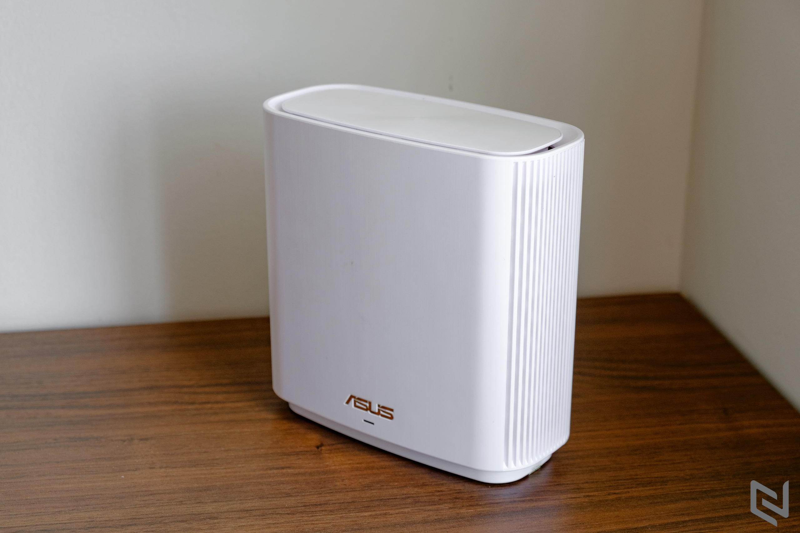 Trên tay ASUS ZenWiFi AX XT8 - Giải pháp WiFi Mesh tốt nhất hiện tại với 3 băng tần, độ phủ sóng khủng và khả năng liên kết với các router/node khác từ ASUS
