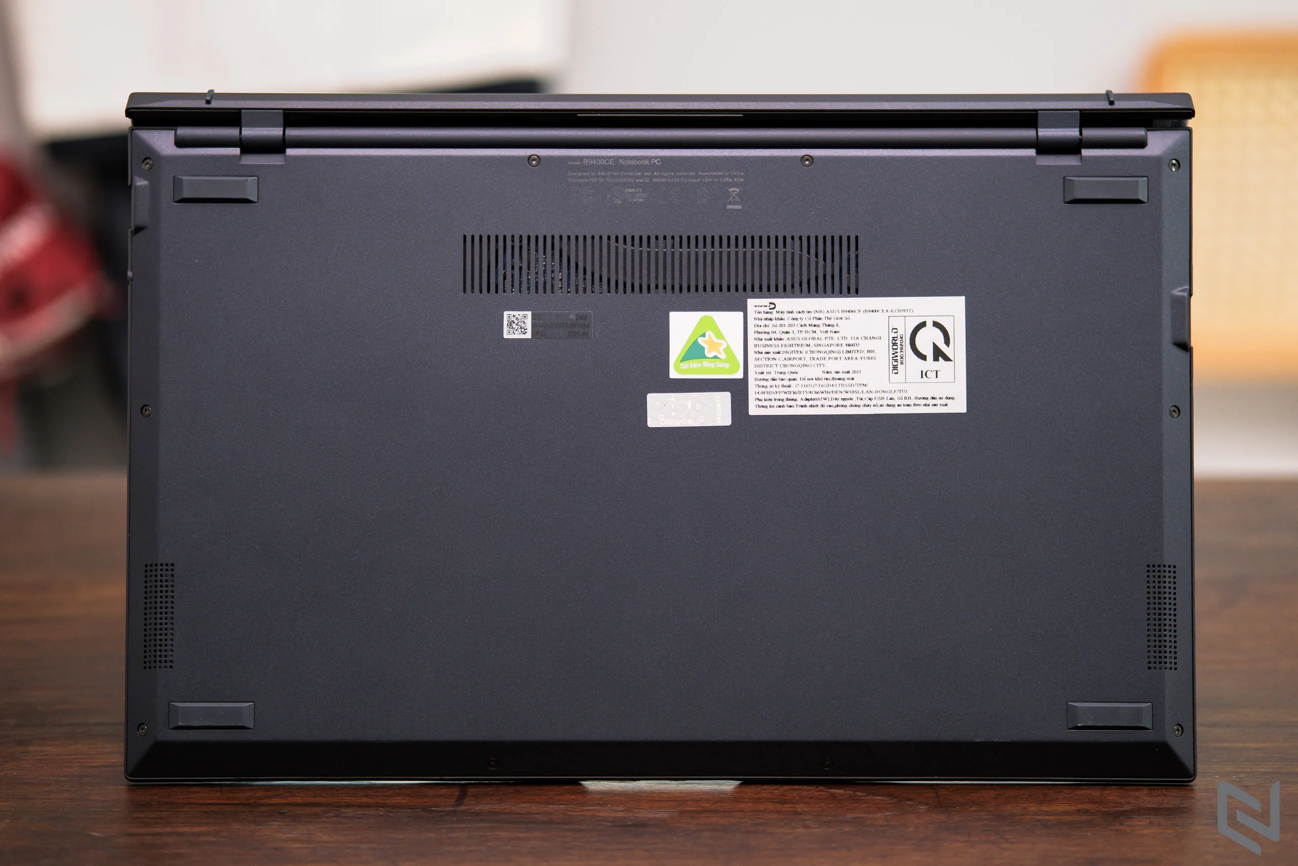 Trên tay laptop ASUS ExpertBook B9400, laptop mỏng nhẹ với hiệu suất ổn định cho người dùng doanh nhân và chuyên gia