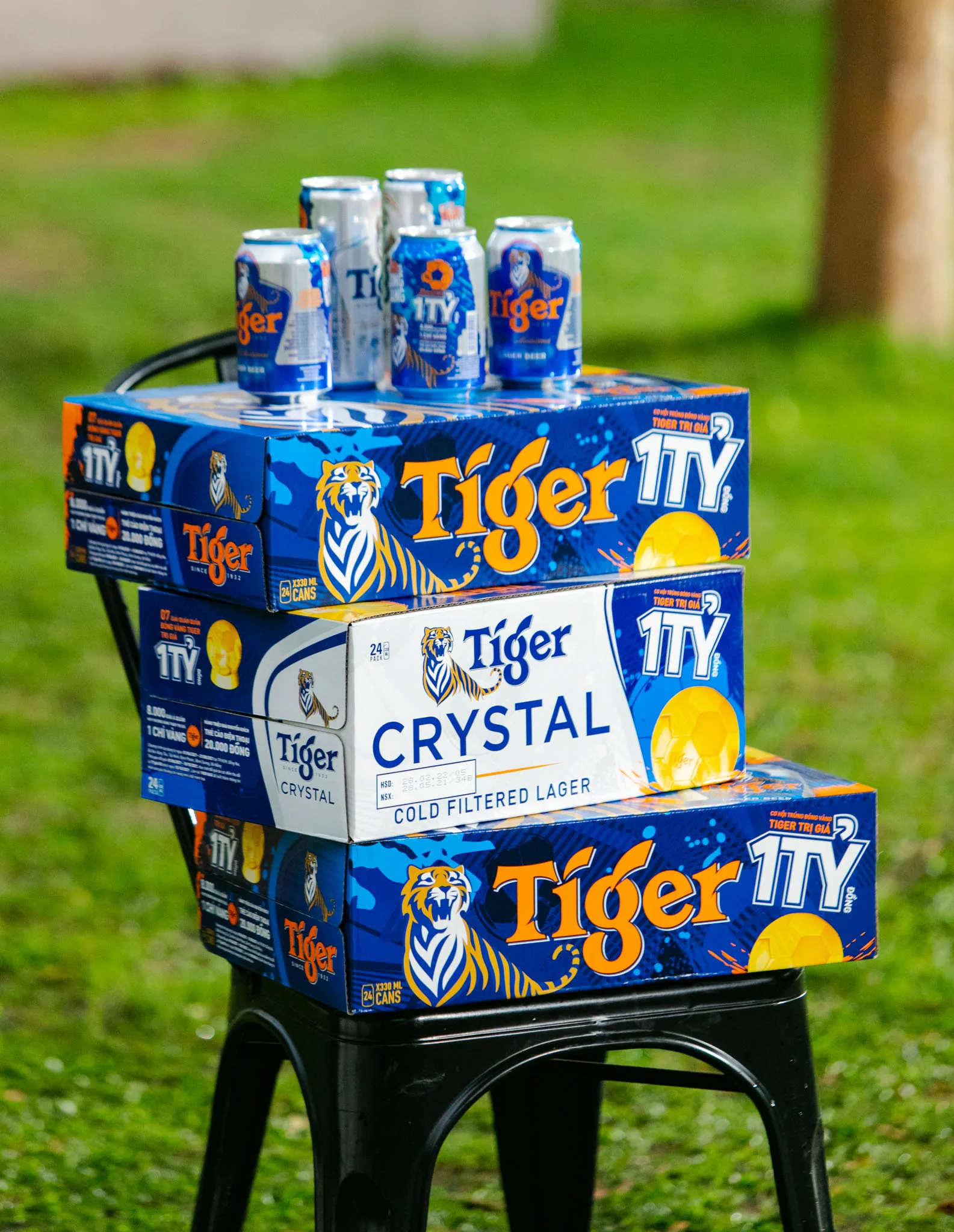 Tiger Beer mang đến cơ hội trúng thưởng 07 quả bóng vàng và 8,000 huy chương vàng cho người hâm mộ bóng đá Việt Nam