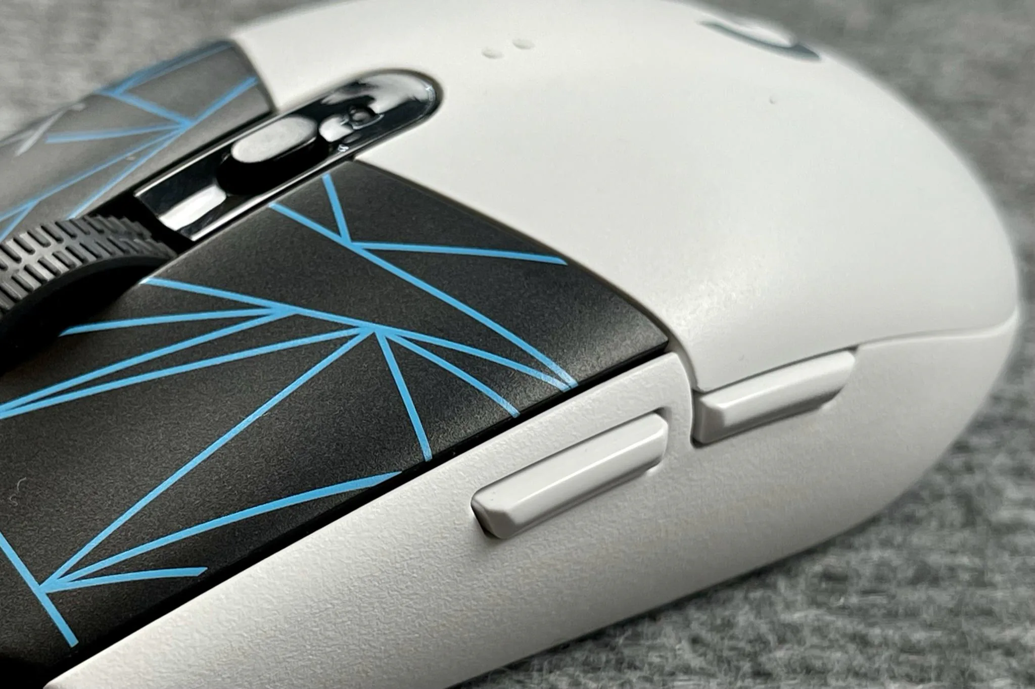 Trải nghiệm trọn bộ gaming gear League of Legends K/DA từ Logitech: Đẹp mắt và đầy phong cách, nhiều tính năng tối ưu cho game thủ