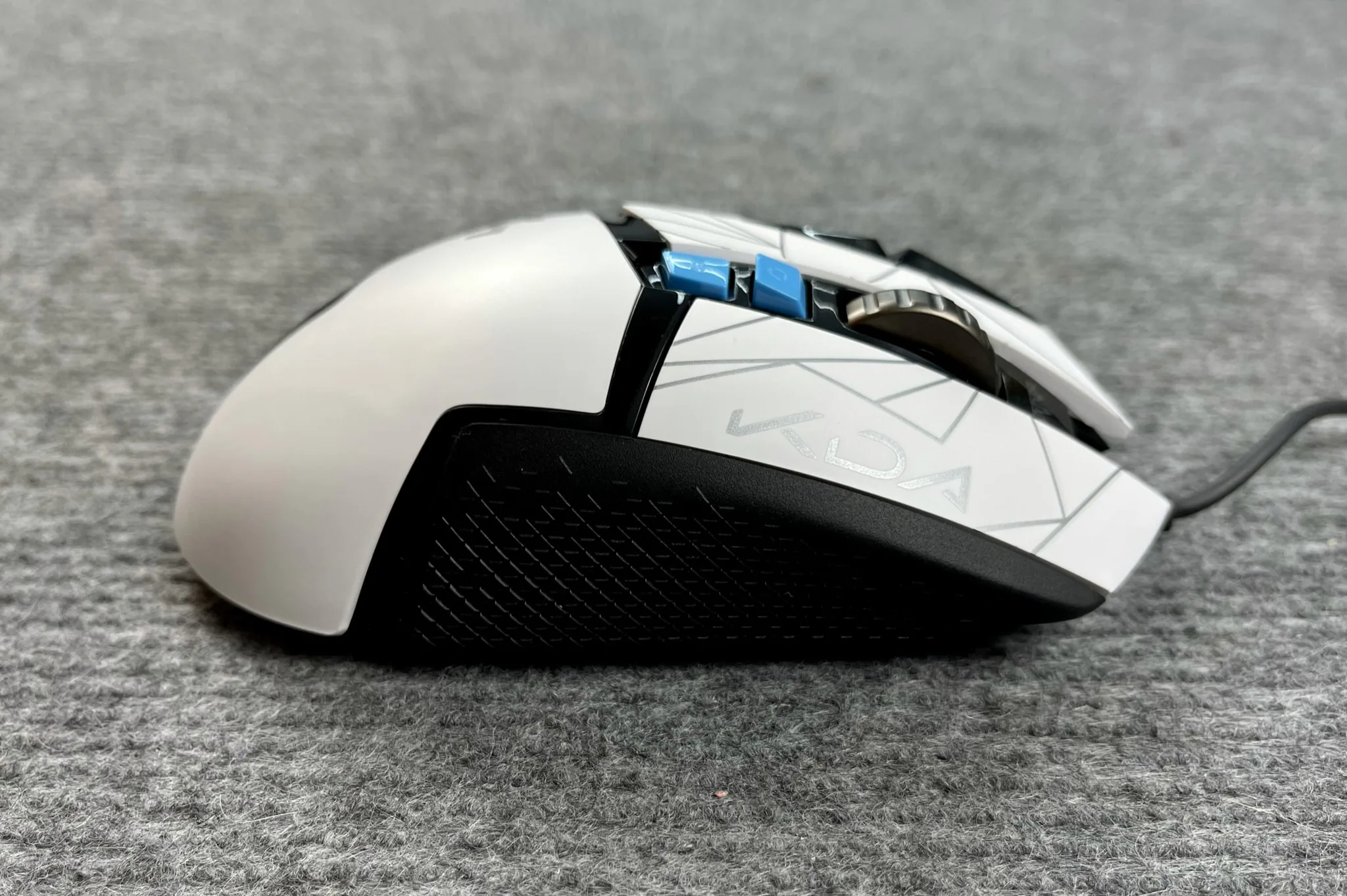 Trải nghiệm trọn bộ gaming gear League of Legends K/DA từ Logitech: Đẹp mắt và đầy phong cách, nhiều tính năng tối ưu cho game thủ