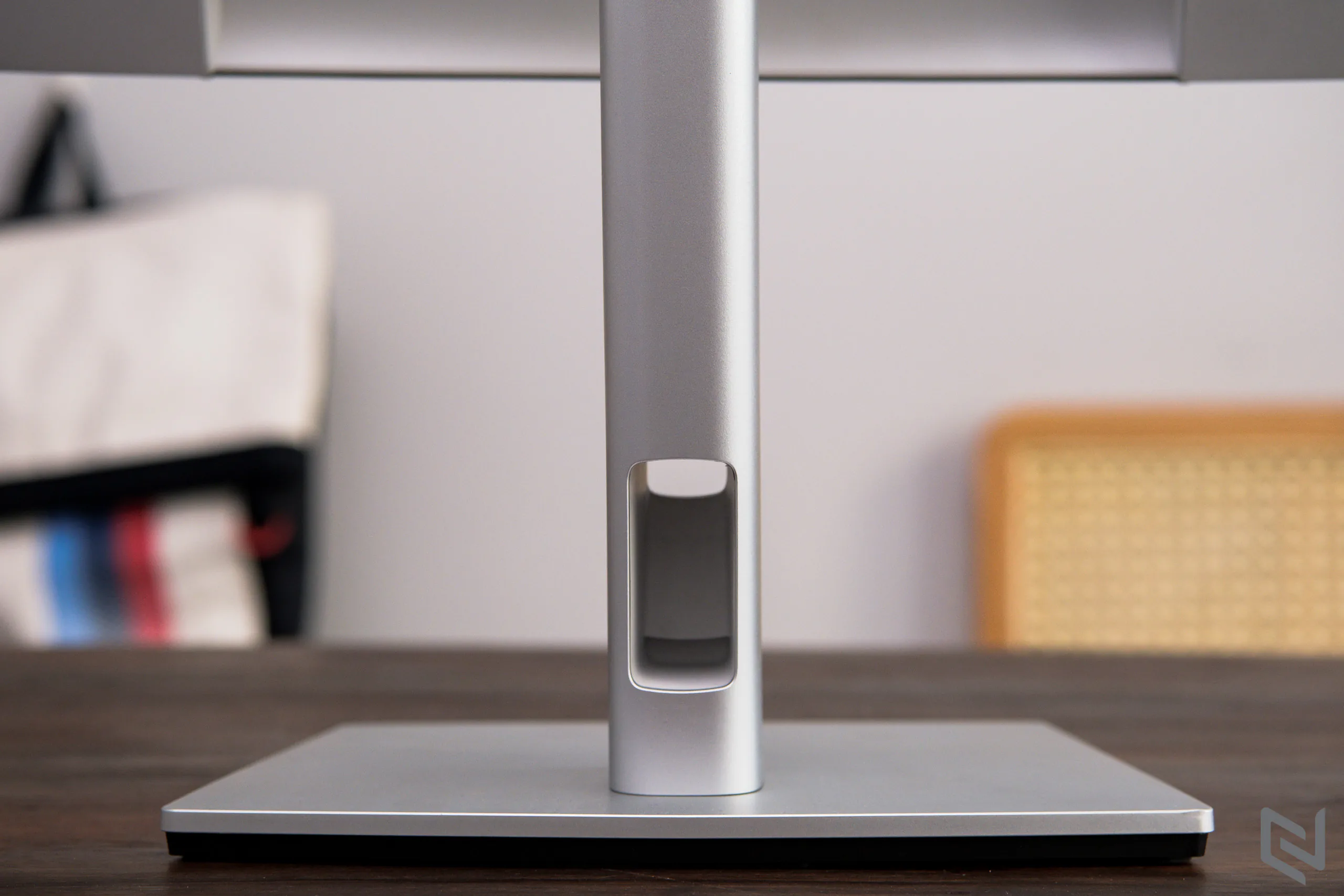 Đánh giá màn hình đồ hoạ Dell U2422HE: Cổng USB-C cấp nguồn 90W, thiết kế mới sang trọng, màu sắc làm nên thương hiệu