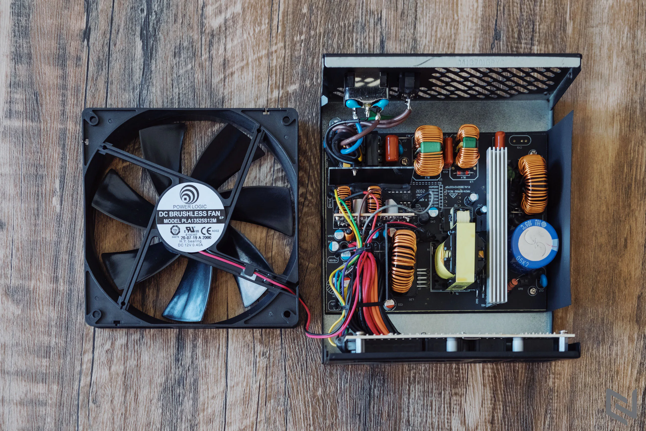 Trên tay nguồn máy tính FSP Hydro GE 650W: Nhãn vàng 80 Plus hiệu quả, thiết kế modular hợp lý và quạt rất êm