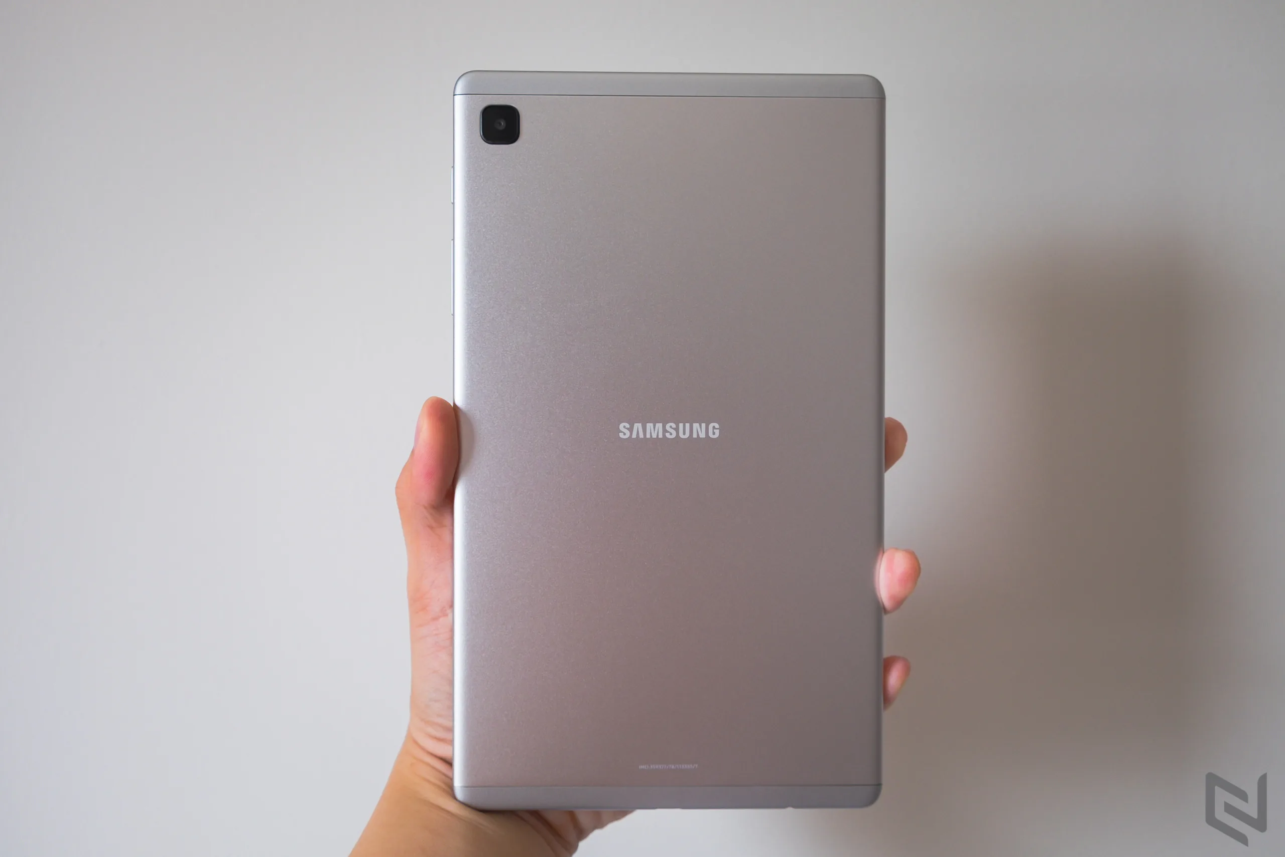 Mở hộp máy tính bảng Galaxy Tab A7 Lite: Nhỏ gọn, màn hình đẹp, giải trí tốt
